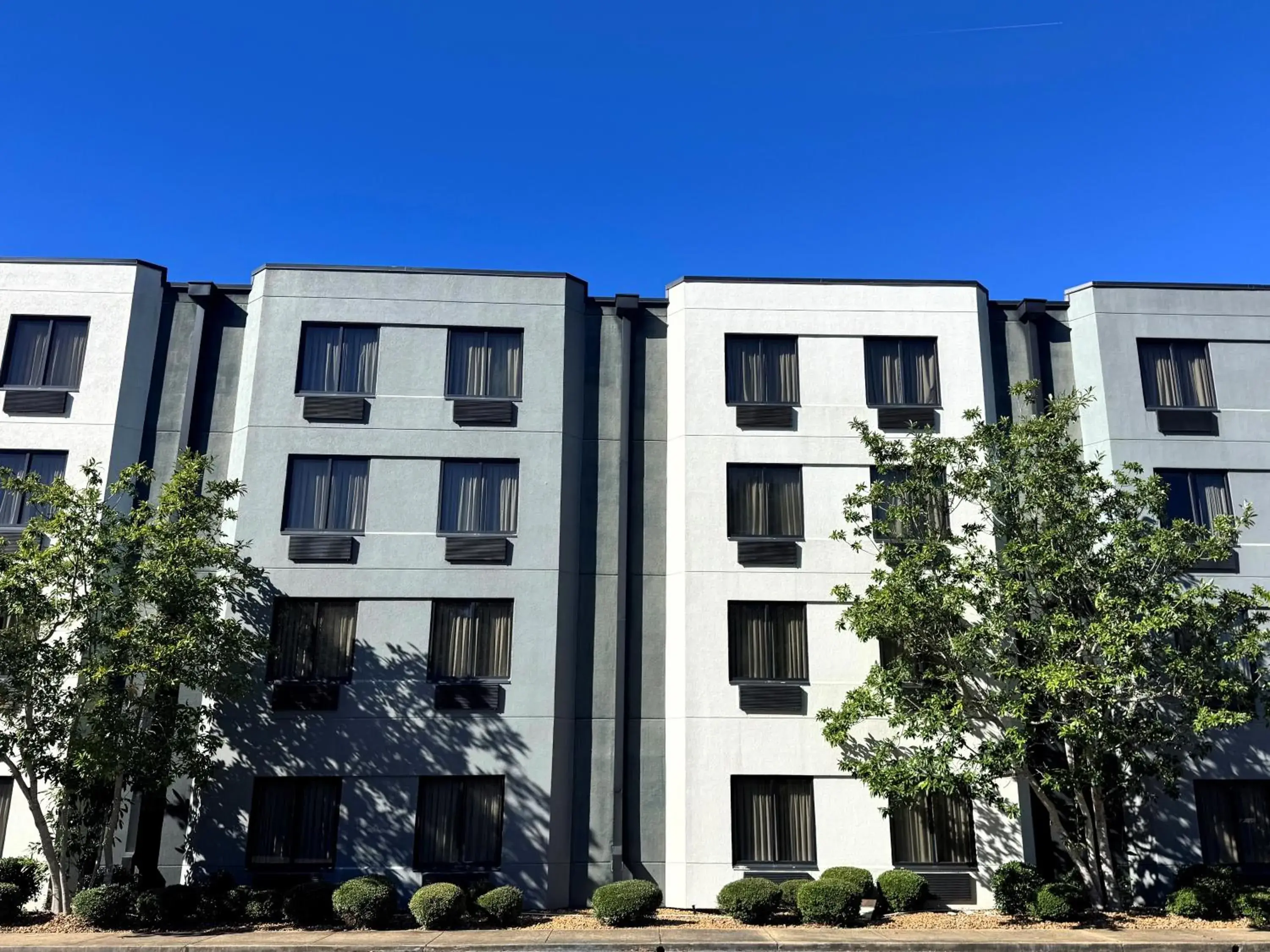 Property building in Travelodge by Wyndham Flowood Property building in Travelodge by Wyndham Flowood