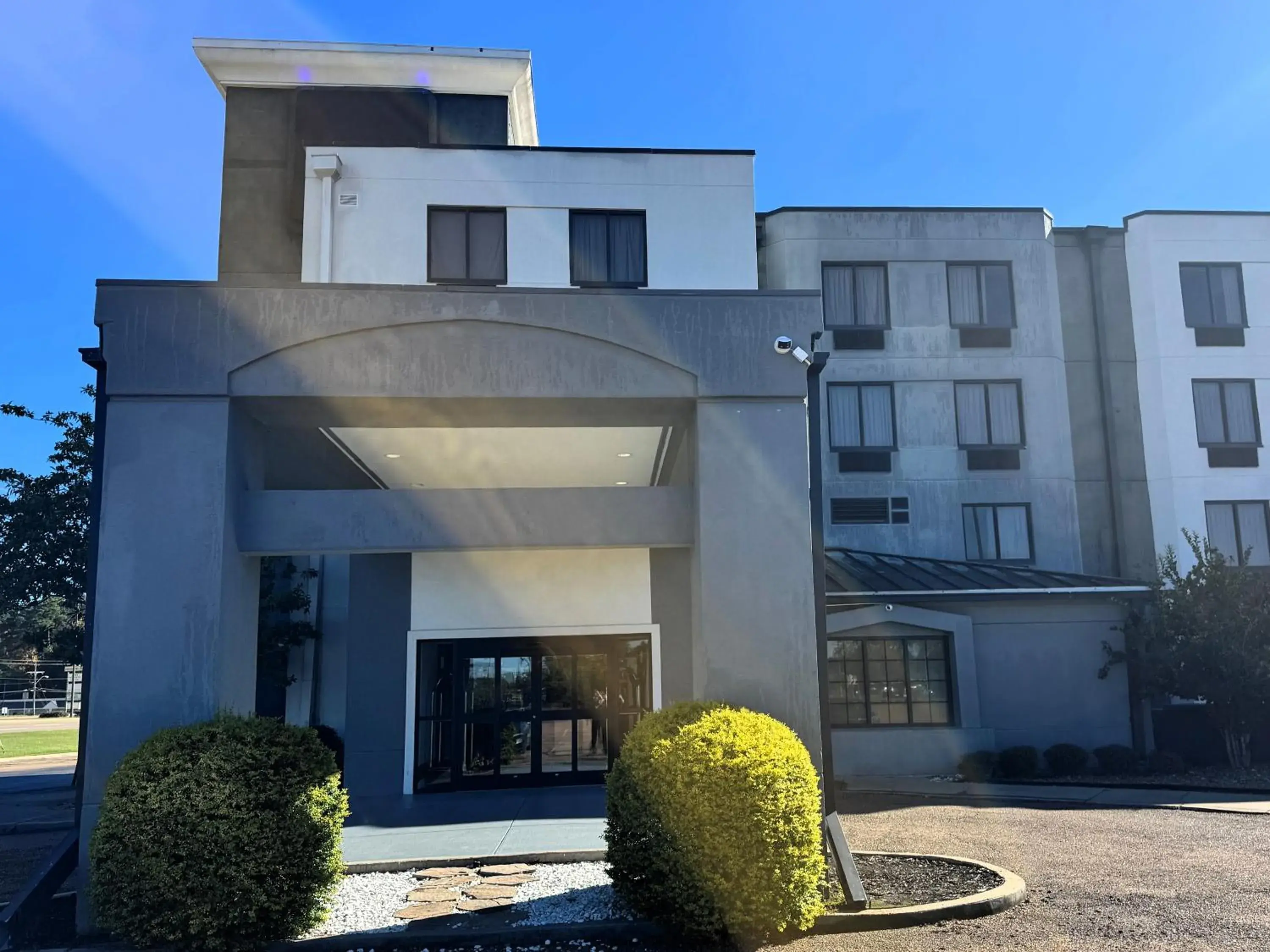 Property building in Travelodge by Wyndham Flowood Property building in Travelodge by Wyndham Flowood