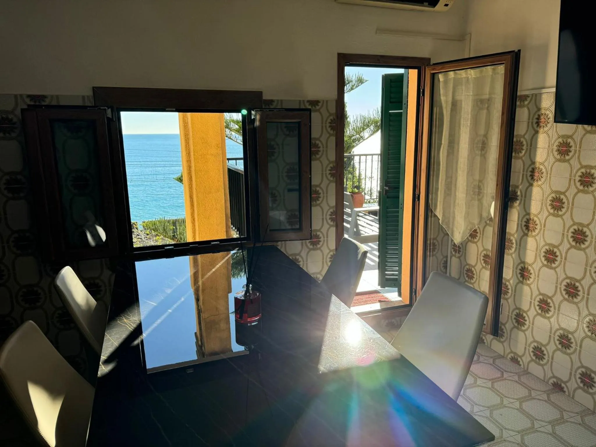 Hotel Lora RDA Luxury