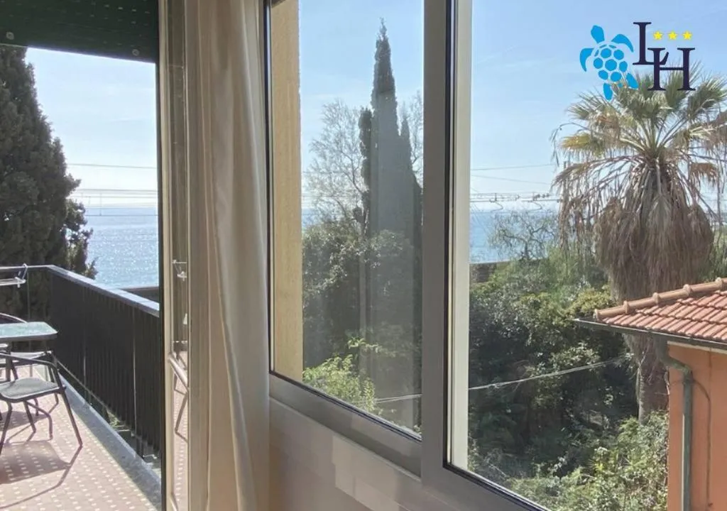 Balcony/Terrace in Hotel Lora RDA Luxury