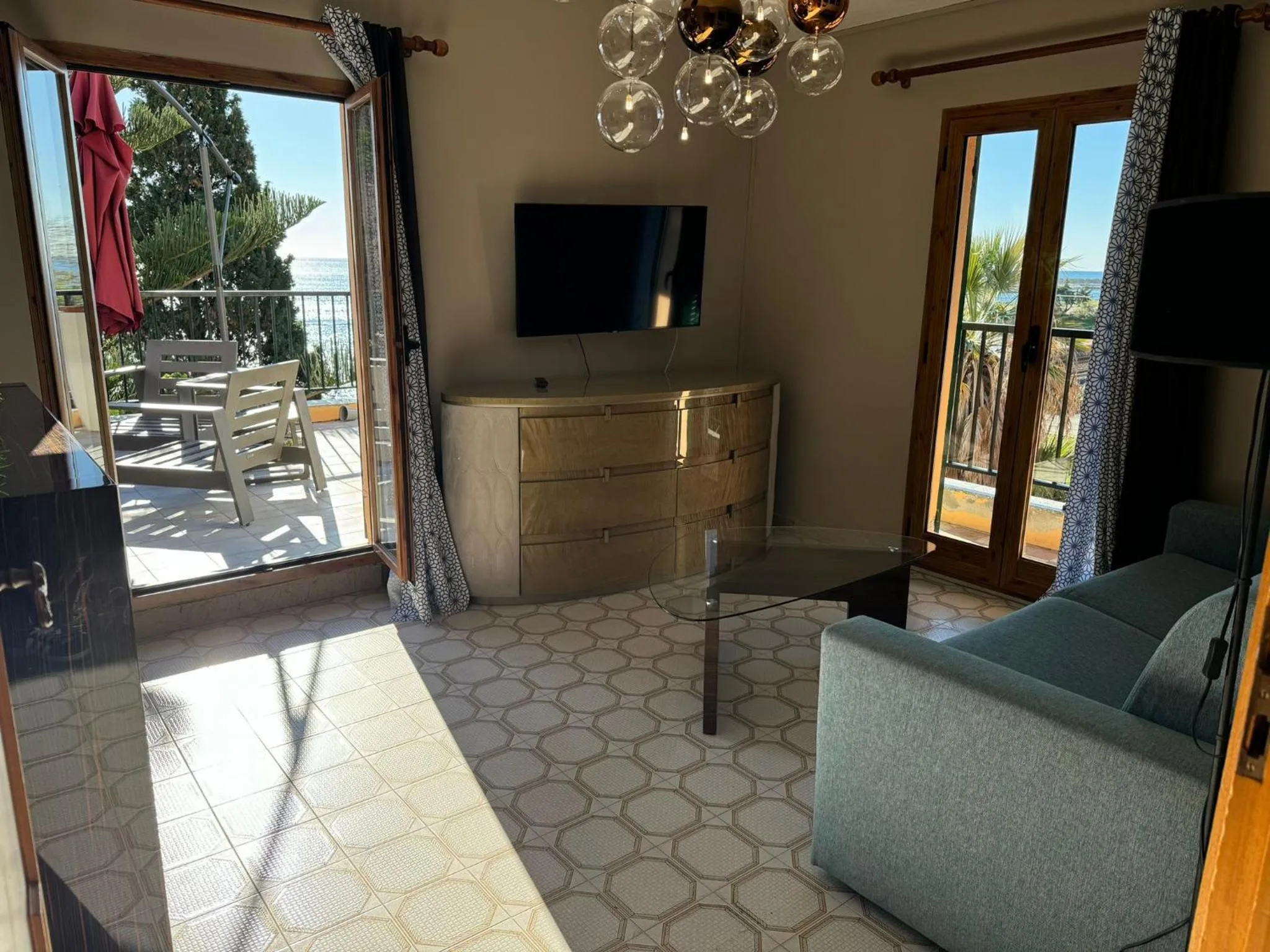 Hotel Lora RDA Luxury