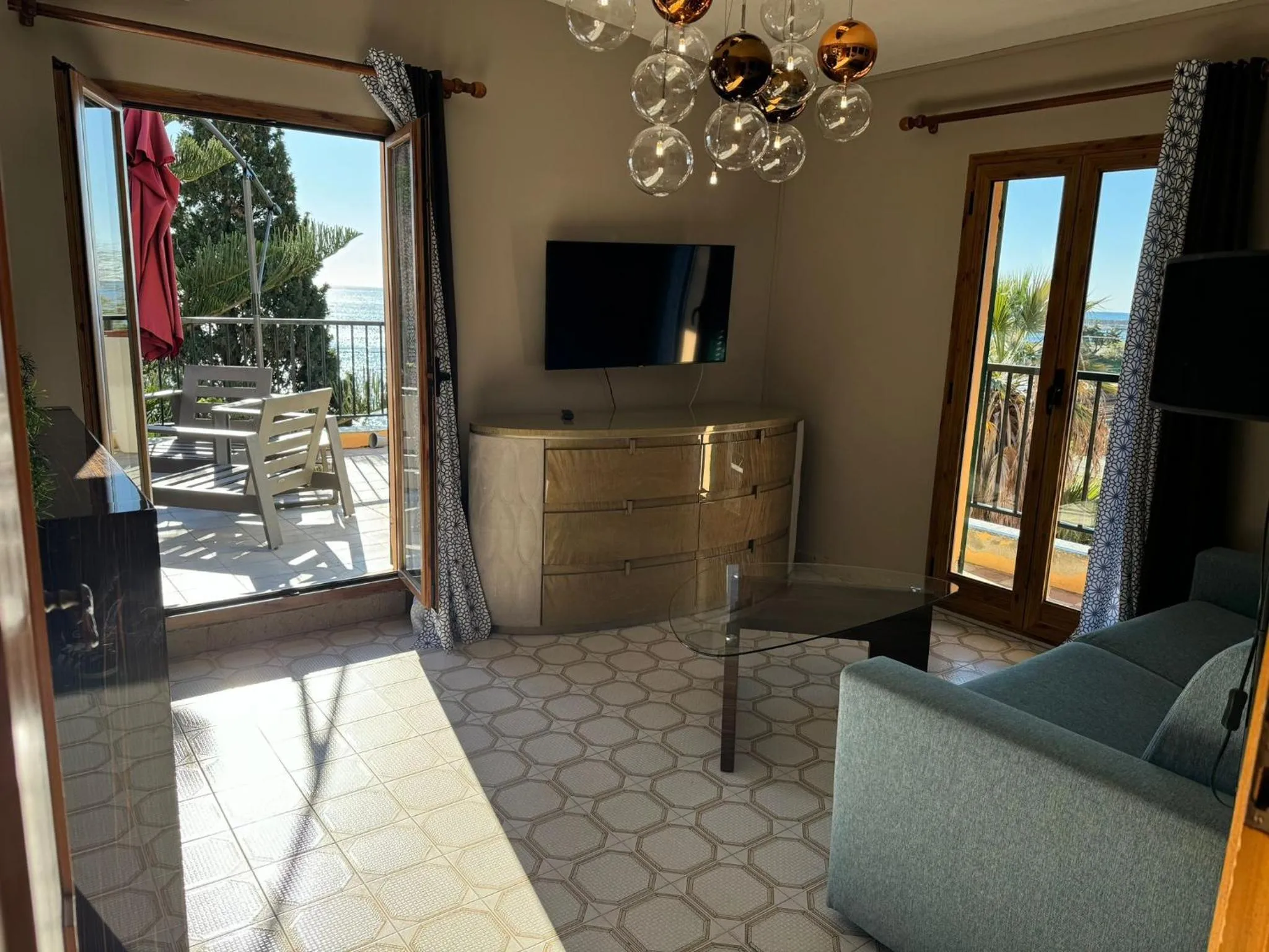 Hotel Lora RDA Luxury