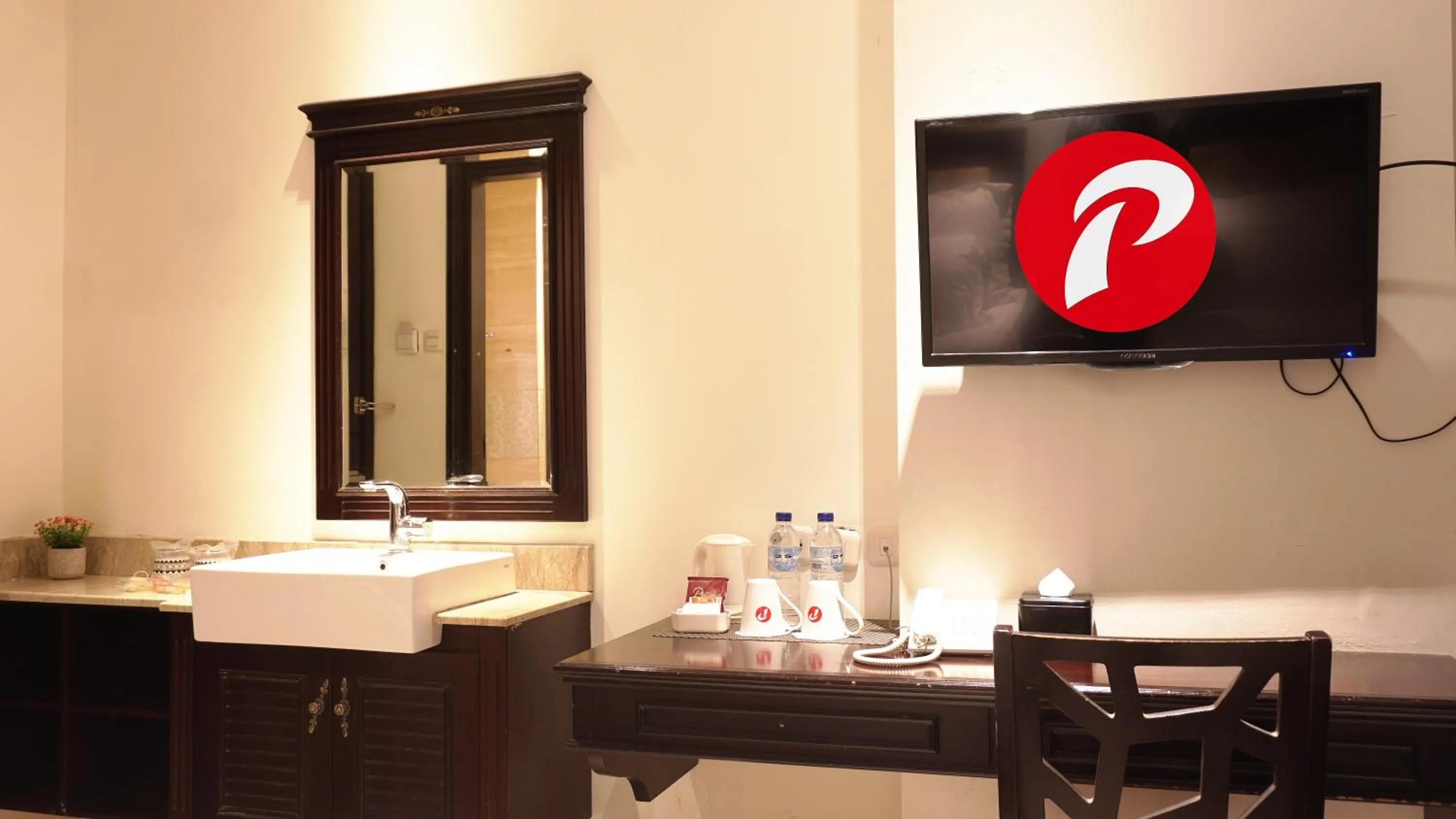 TV and multimedia in d'primahotel Pattimura Makassar
