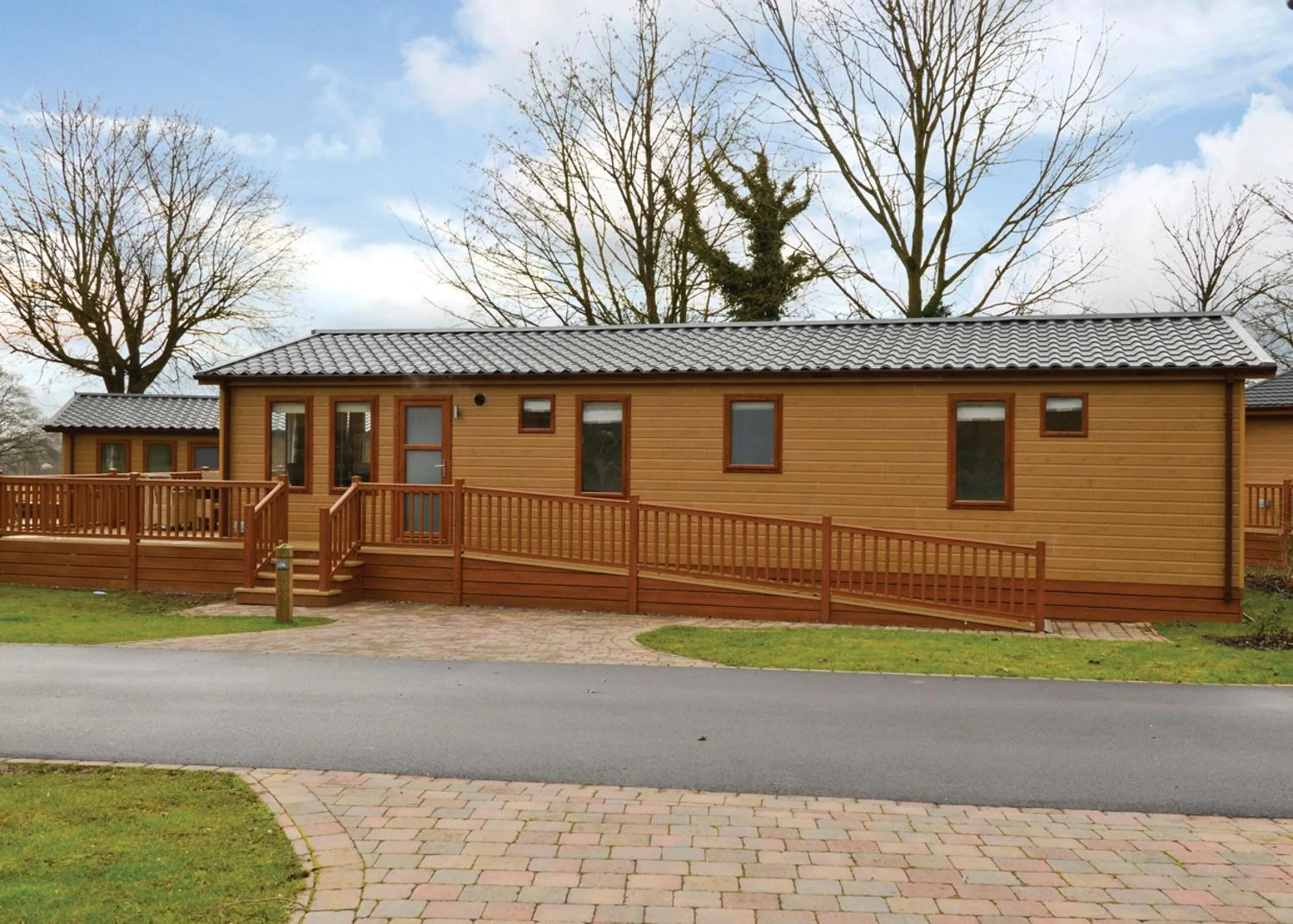 Property building in Cheddar Woods Resort And Spa