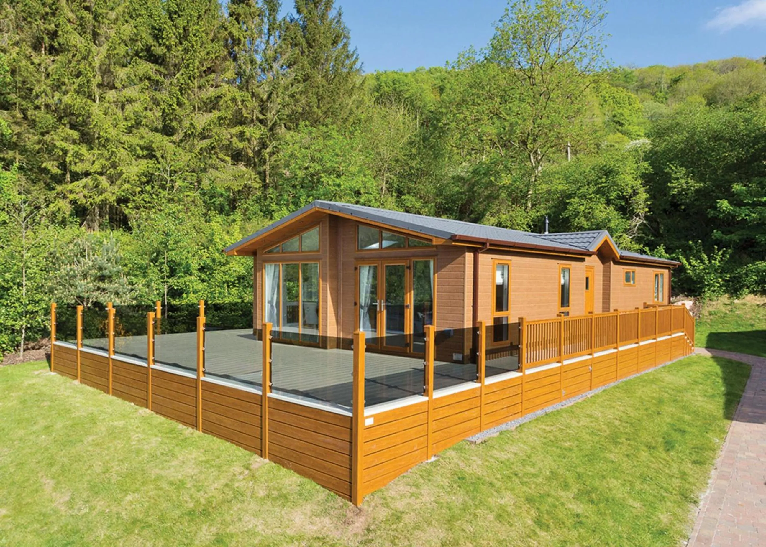 Property building in Cheddar Woods Resort And Spa