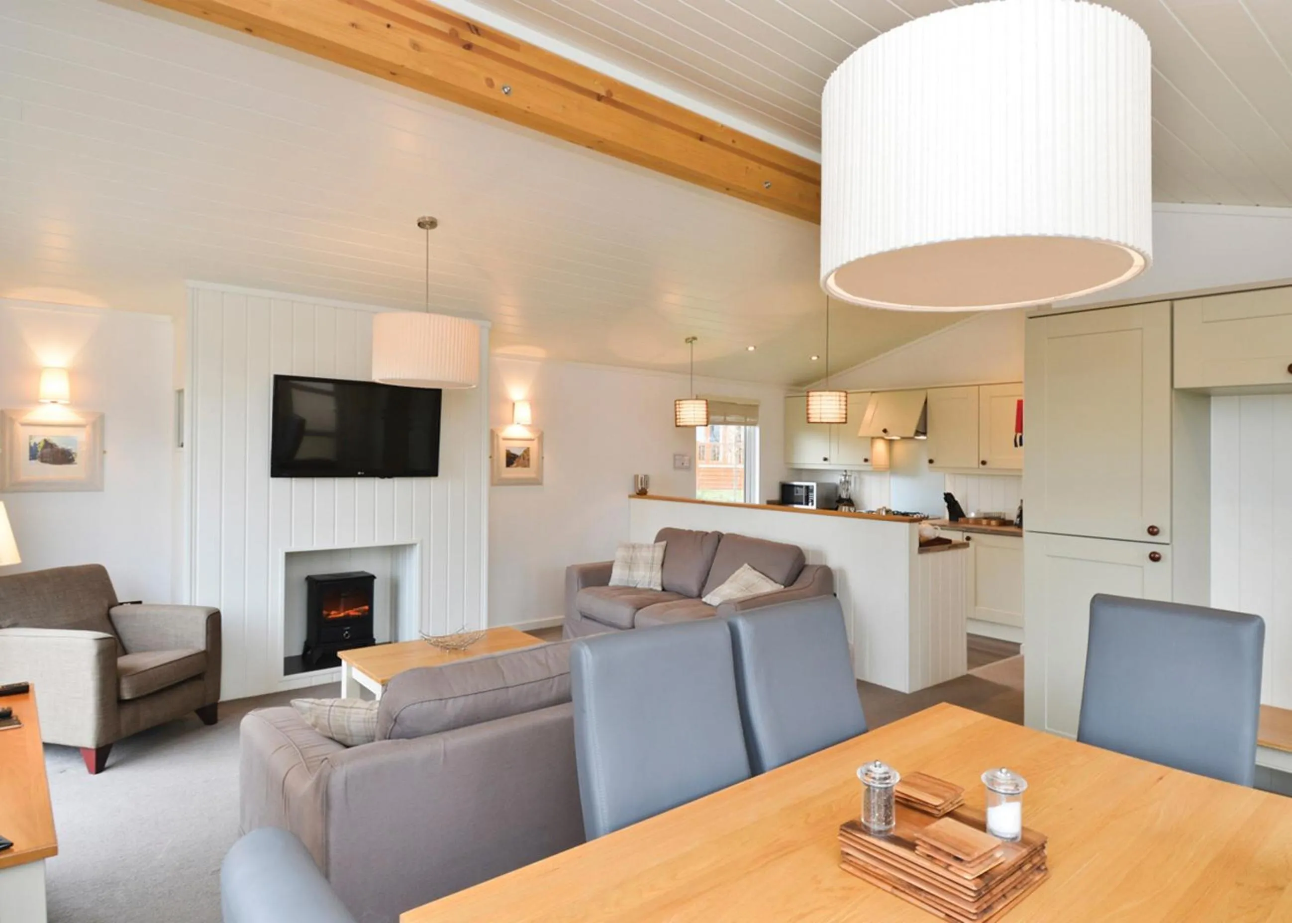 Property building in Cheddar Woods Resort And Spa