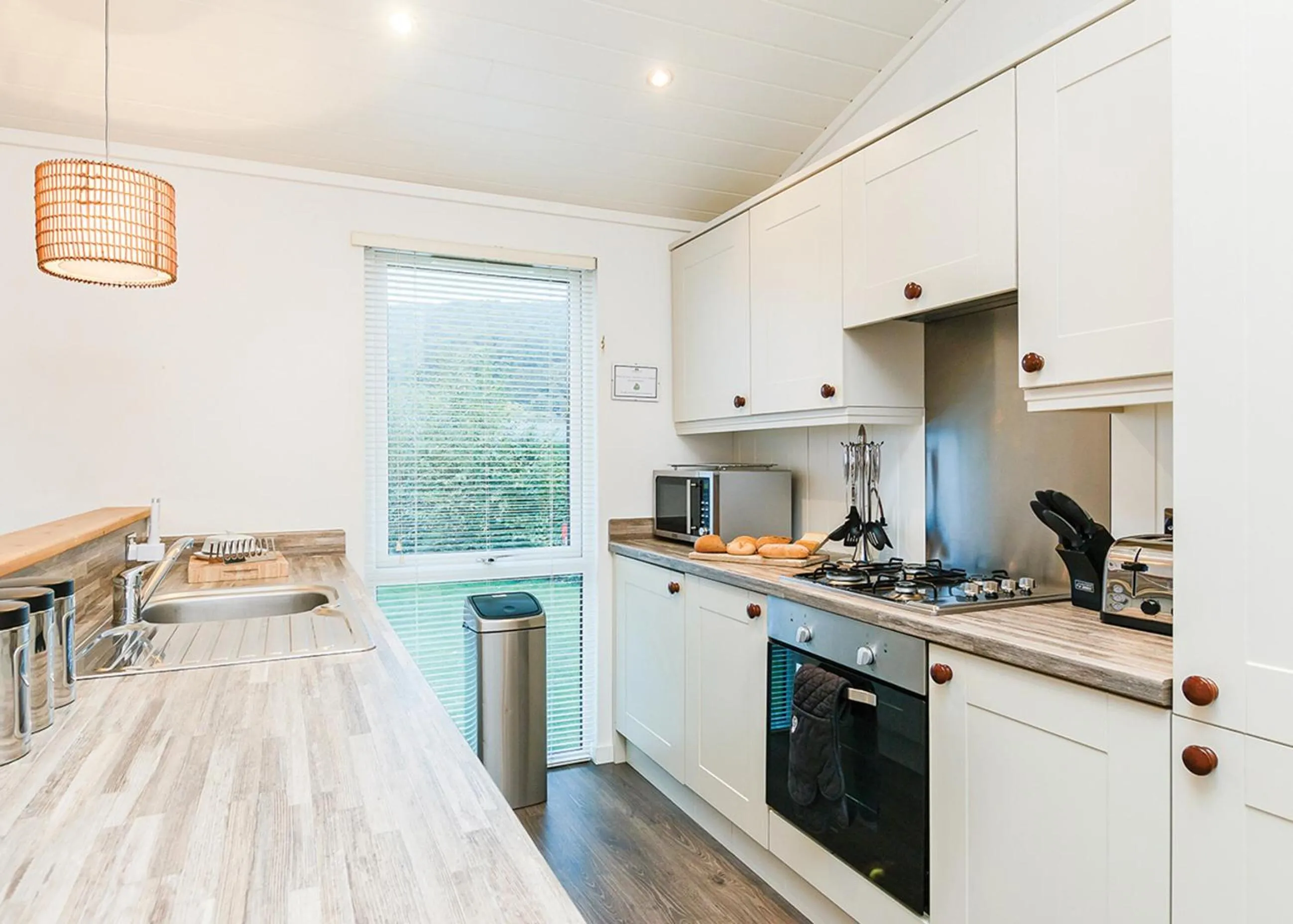 Property building in Cheddar Woods Resort And Spa