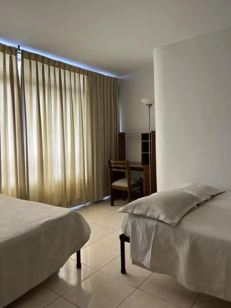 Family Room with Private Bathroom - single occupancy in HOTEL ARMENIA CENTRO , TENEMOS AGUA CALIENTE y FACTURACION ELECTRONICA, Gracias Family Room with Private Bathroom - single occupancy in HOTEL ARMENIA CENTRO , TENEMOS AGUA CALIENTE y FACTURACION ELECTRONICA, Gracias