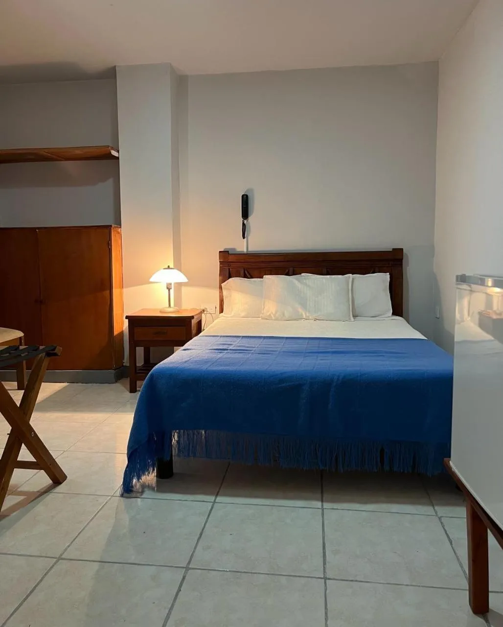 Photo of the whole room, Bed in HOTEL ARMENIA CENTRO , TENEMOS AGUA CALIENTE y FACTURACION ELECTRONICA, Gracias