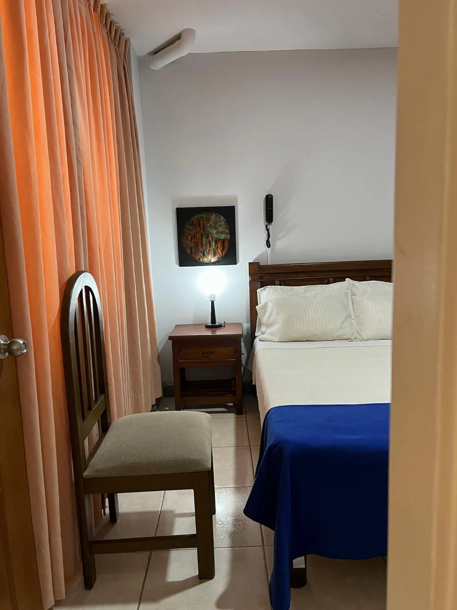 Photo of the whole room, Bed in HOTEL ARMENIA CENTRO , TENEMOS AGUA CALIENTE y FACTURACION ELECTRONICA, Gracias