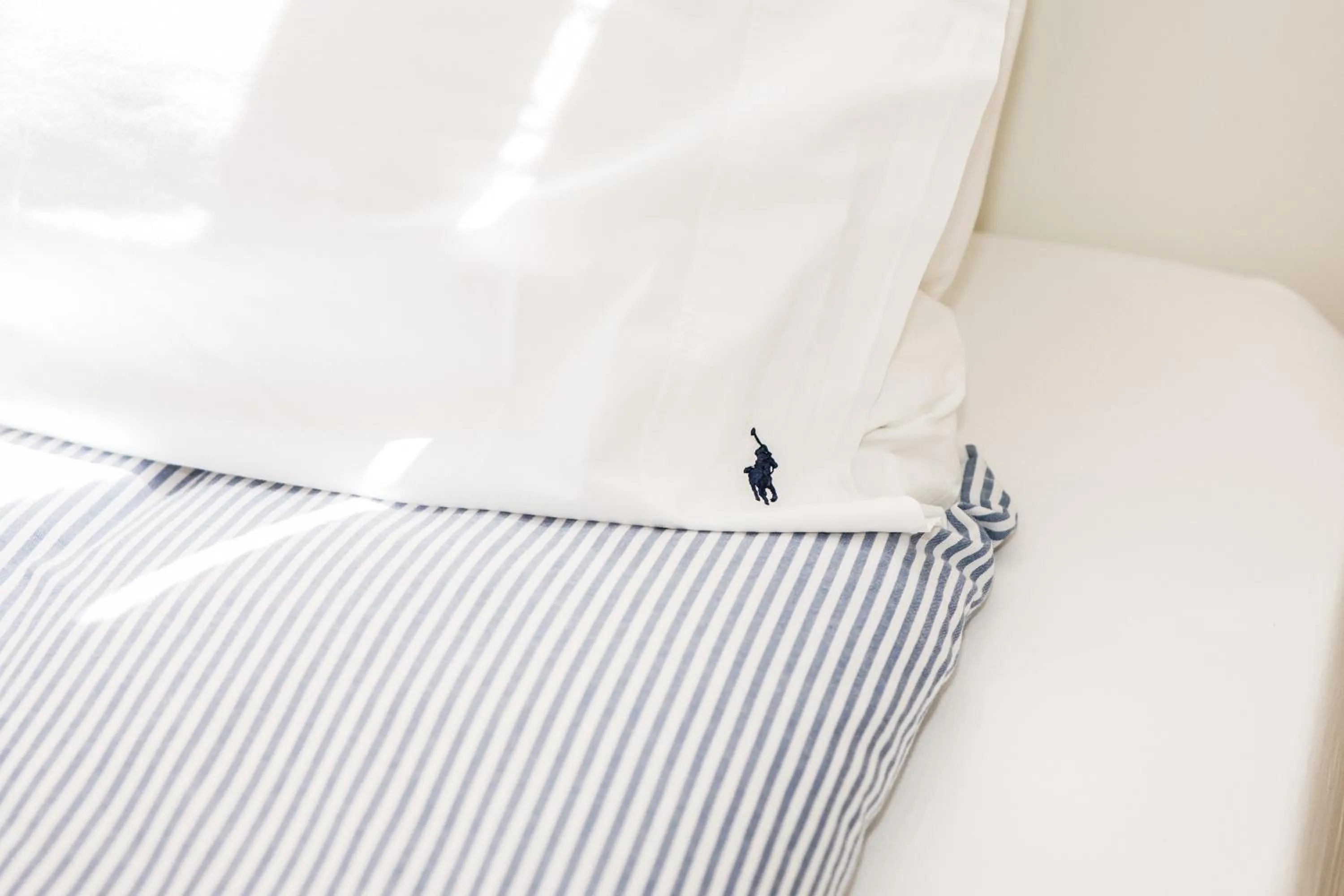 Bed in B & B Villa Suisse