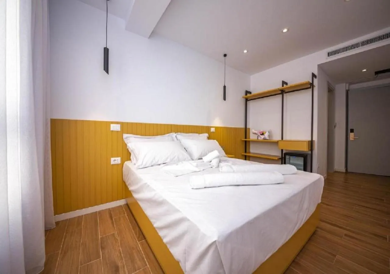 Hesperus Hotel