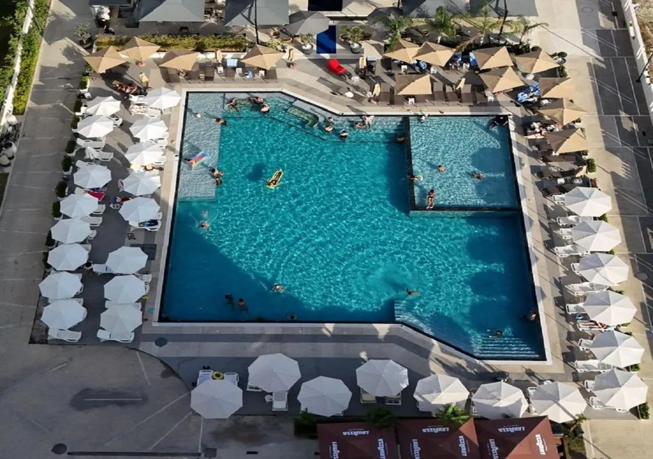 Hesperus Hotel