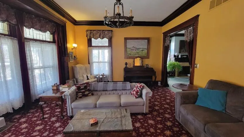 Seating area in The Kings Throne Inn and Guest House