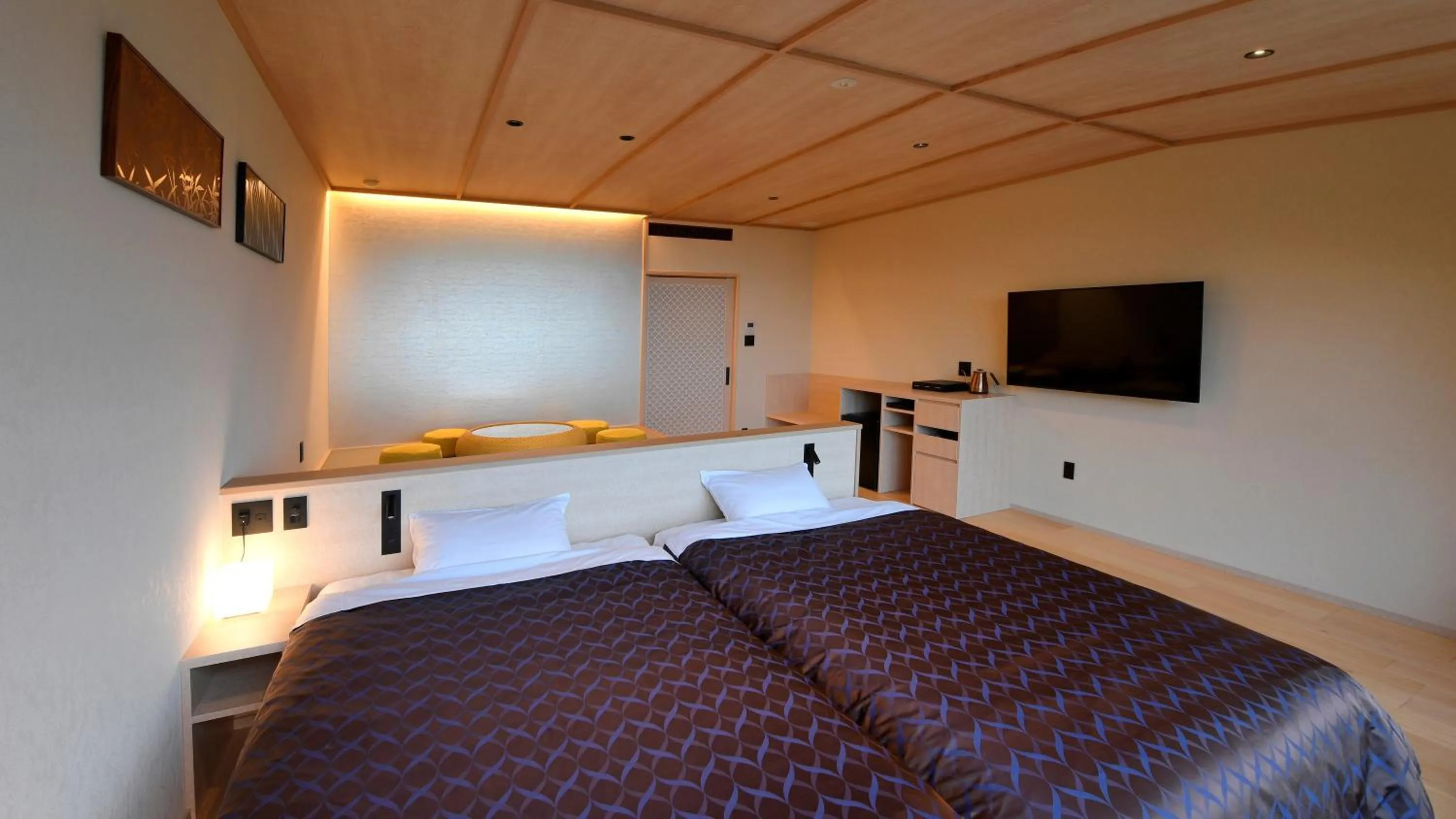Photo of the whole room, Bed in Takimotokan Yuki No Sato