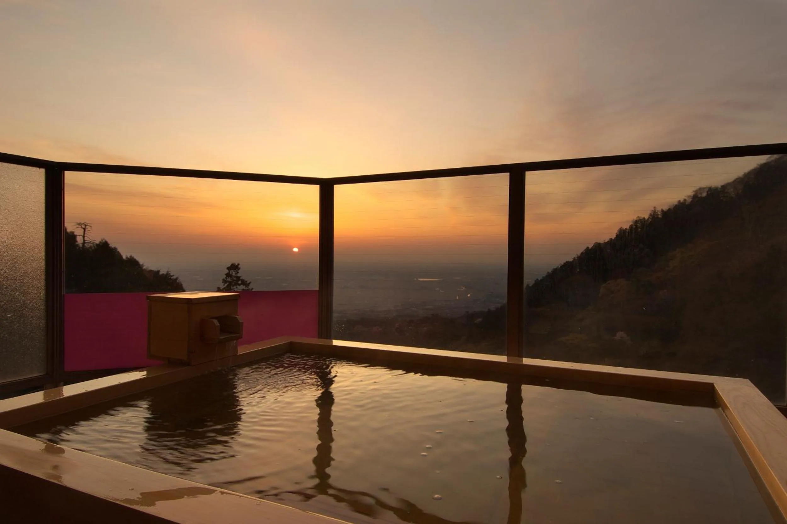 Sunrise in Takimotokan Yuki No Sato