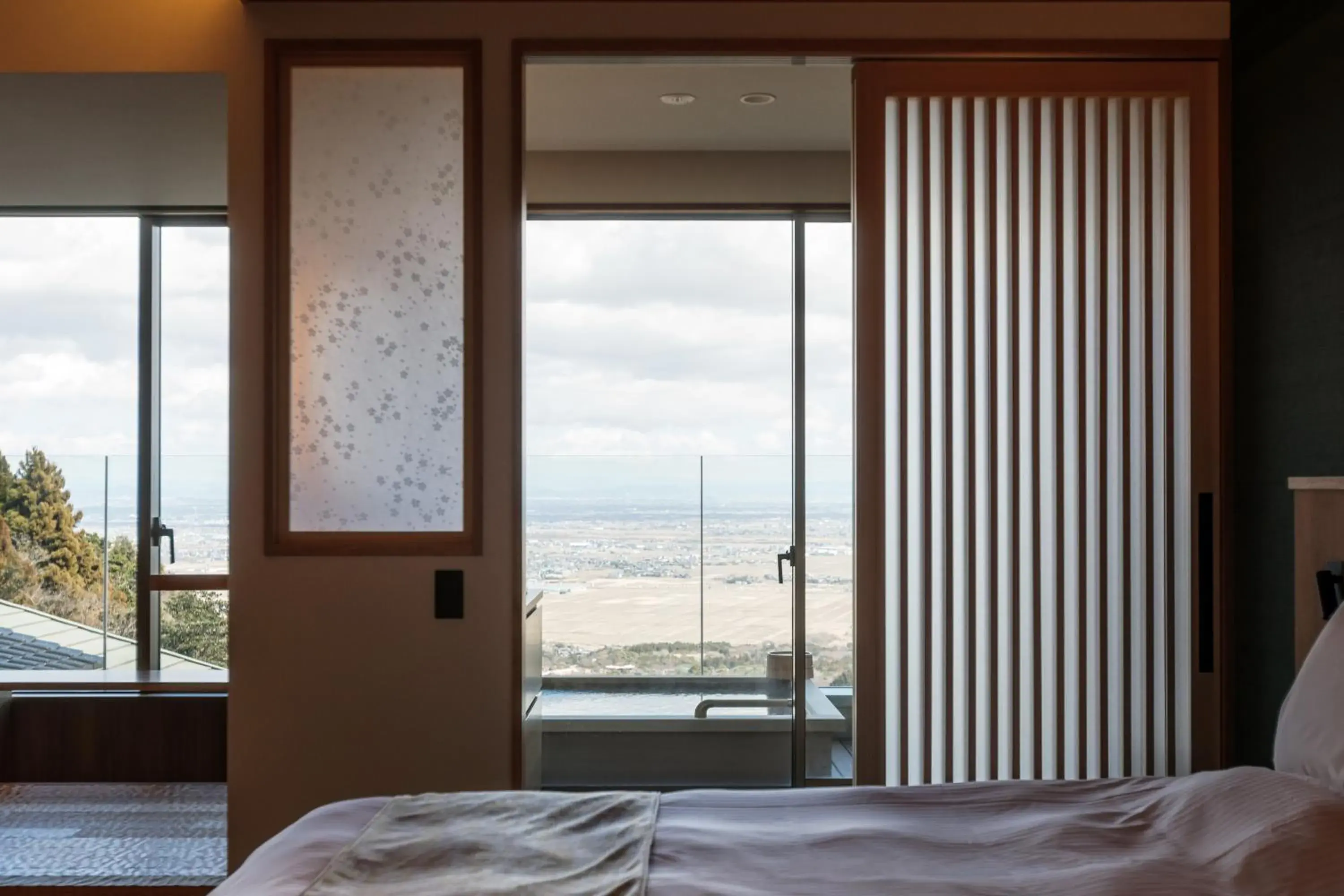 Photo of the whole room, Bed in Takimotokan Yuki No Sato Photo of the whole room, Bed in Takimotokan Yuki No Sato