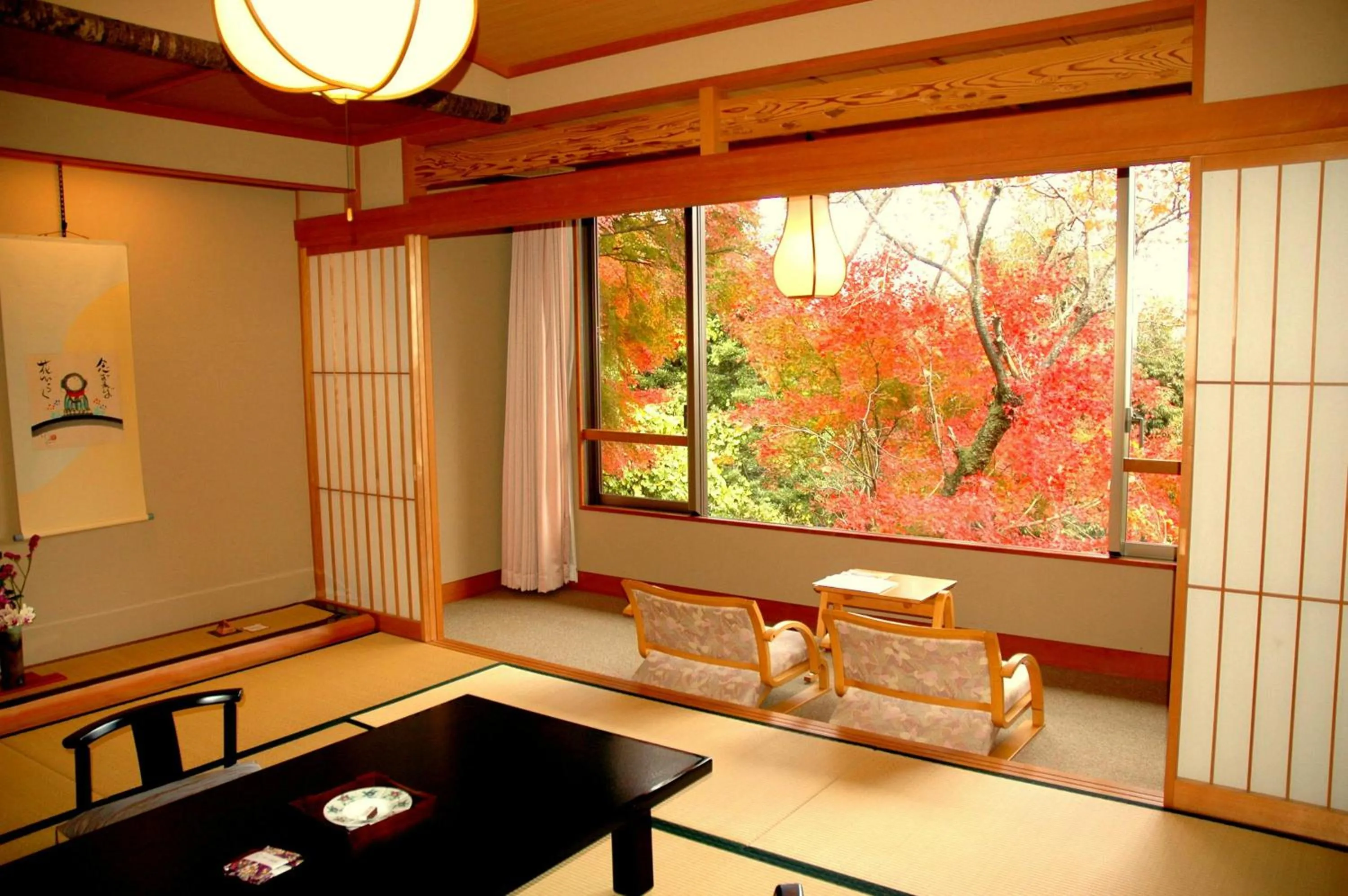 Photo of the whole room in Takimotokan Yuki No Sato