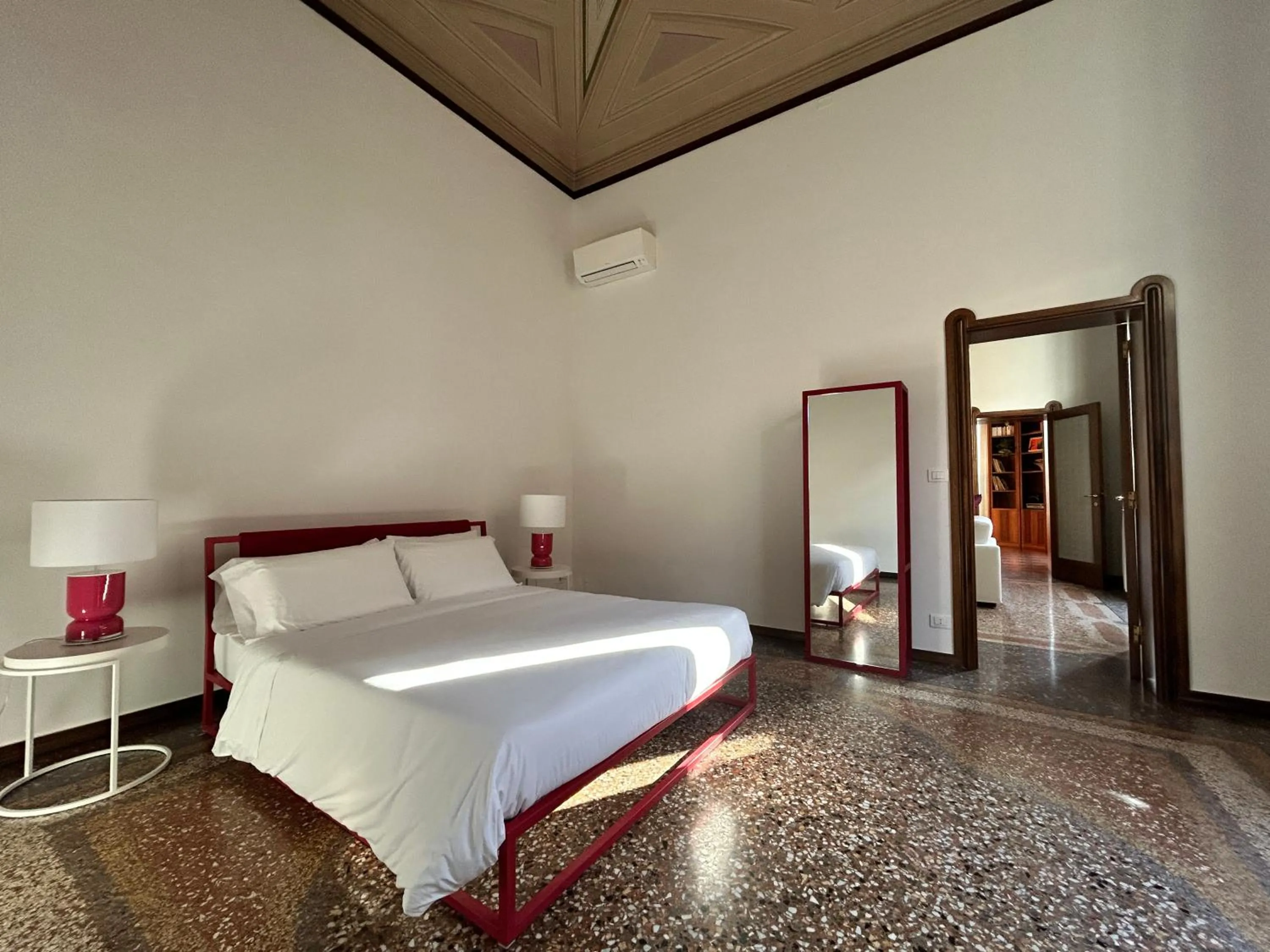 Photo of the whole room, Bed in Frame Bologna