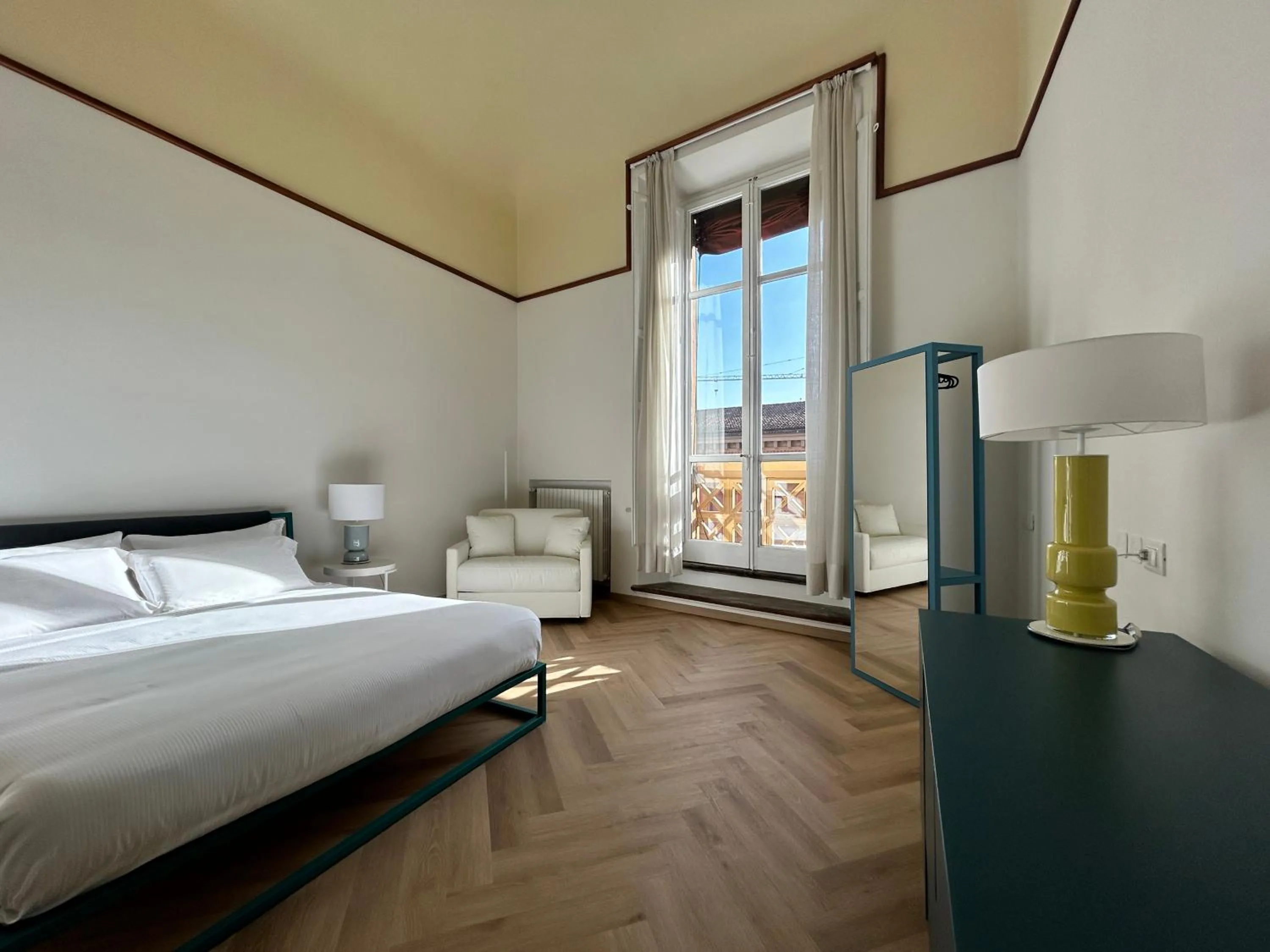 Photo of the whole room, Bed in Frame Bologna