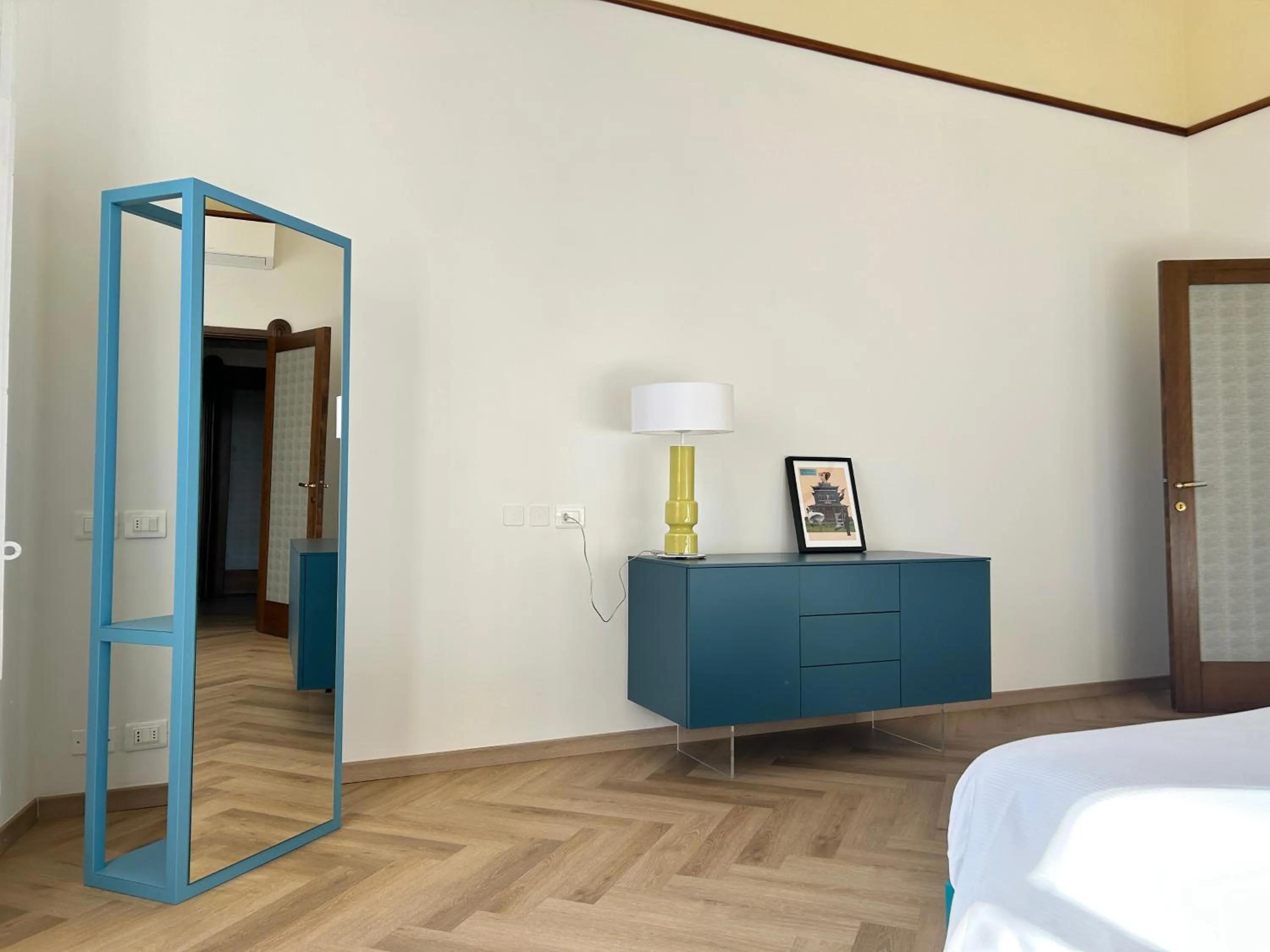 Bedroom, Bed in Frame Bologna