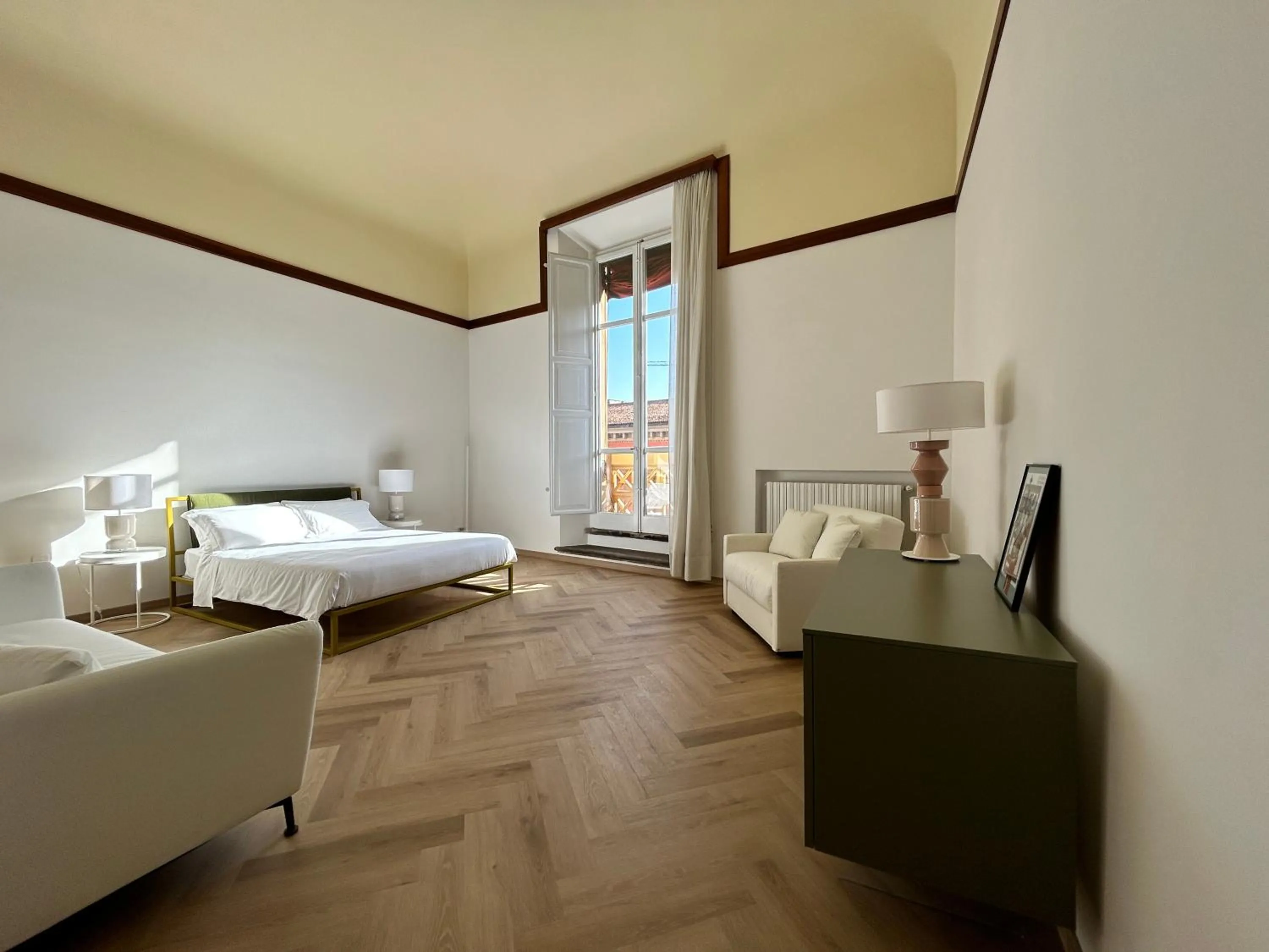 Photo of the whole room, Bed in Frame Bologna