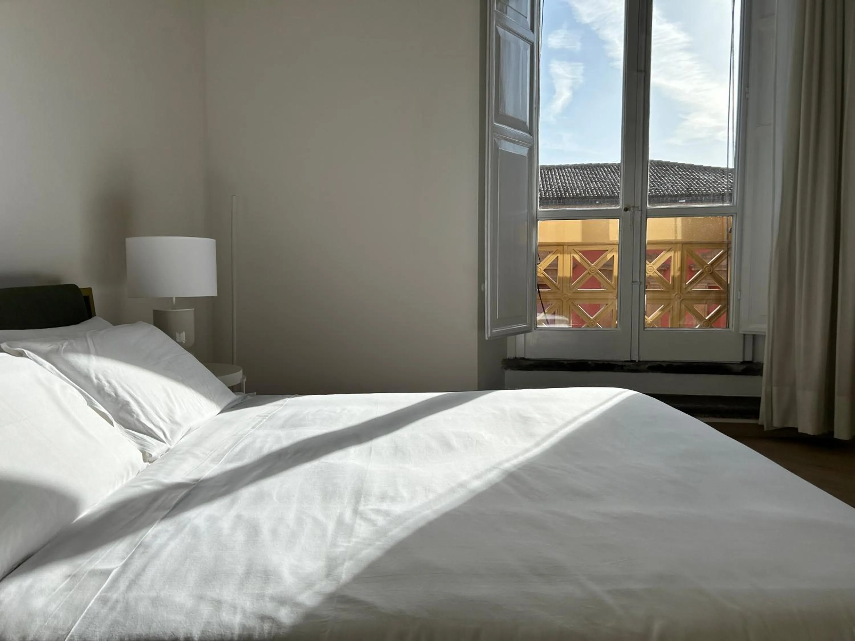Bedroom, Bed in Frame Bologna