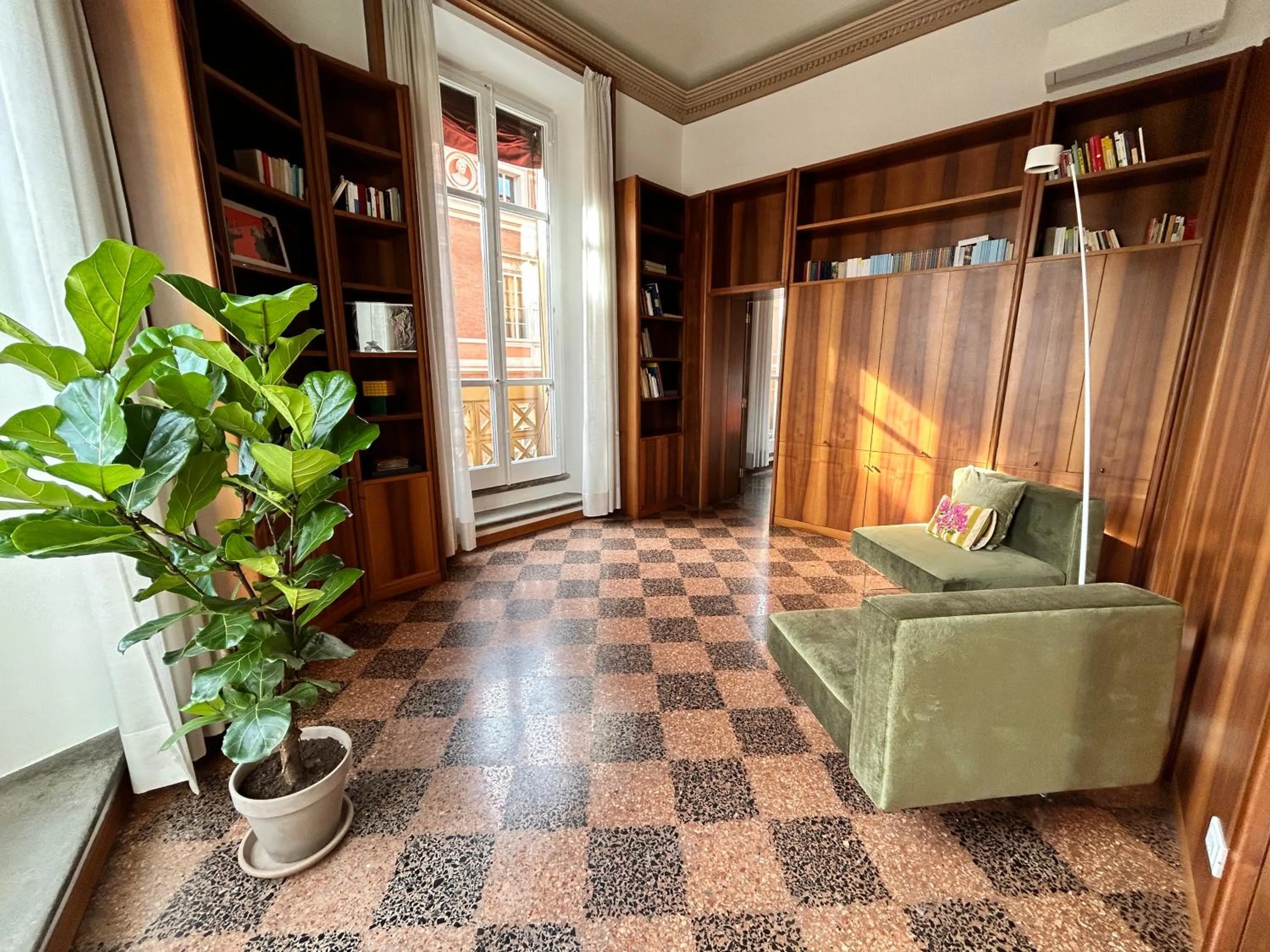 Seating area in Frame Bologna