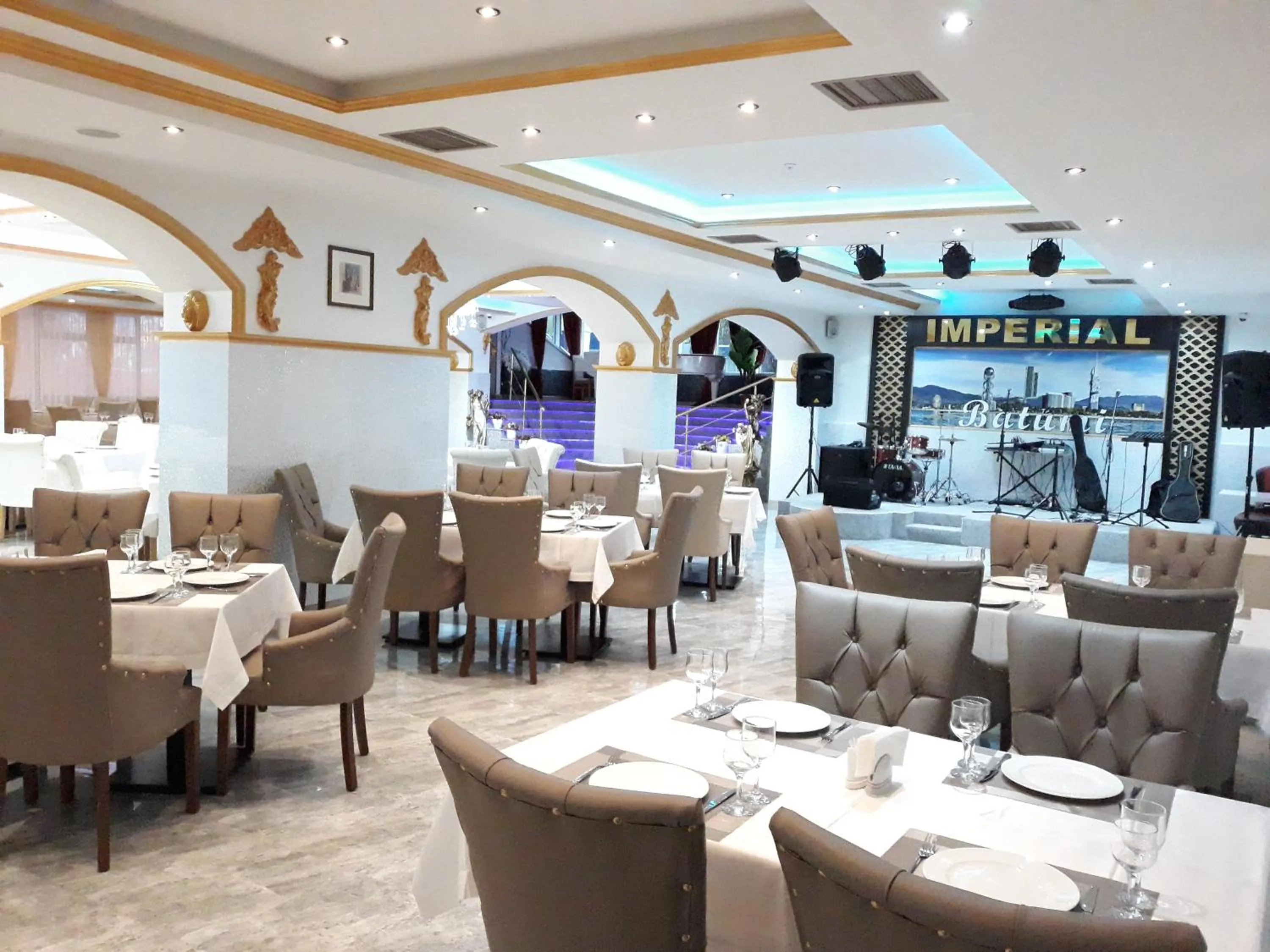 Restaurant/places to eat in Grand Georgian Palace
