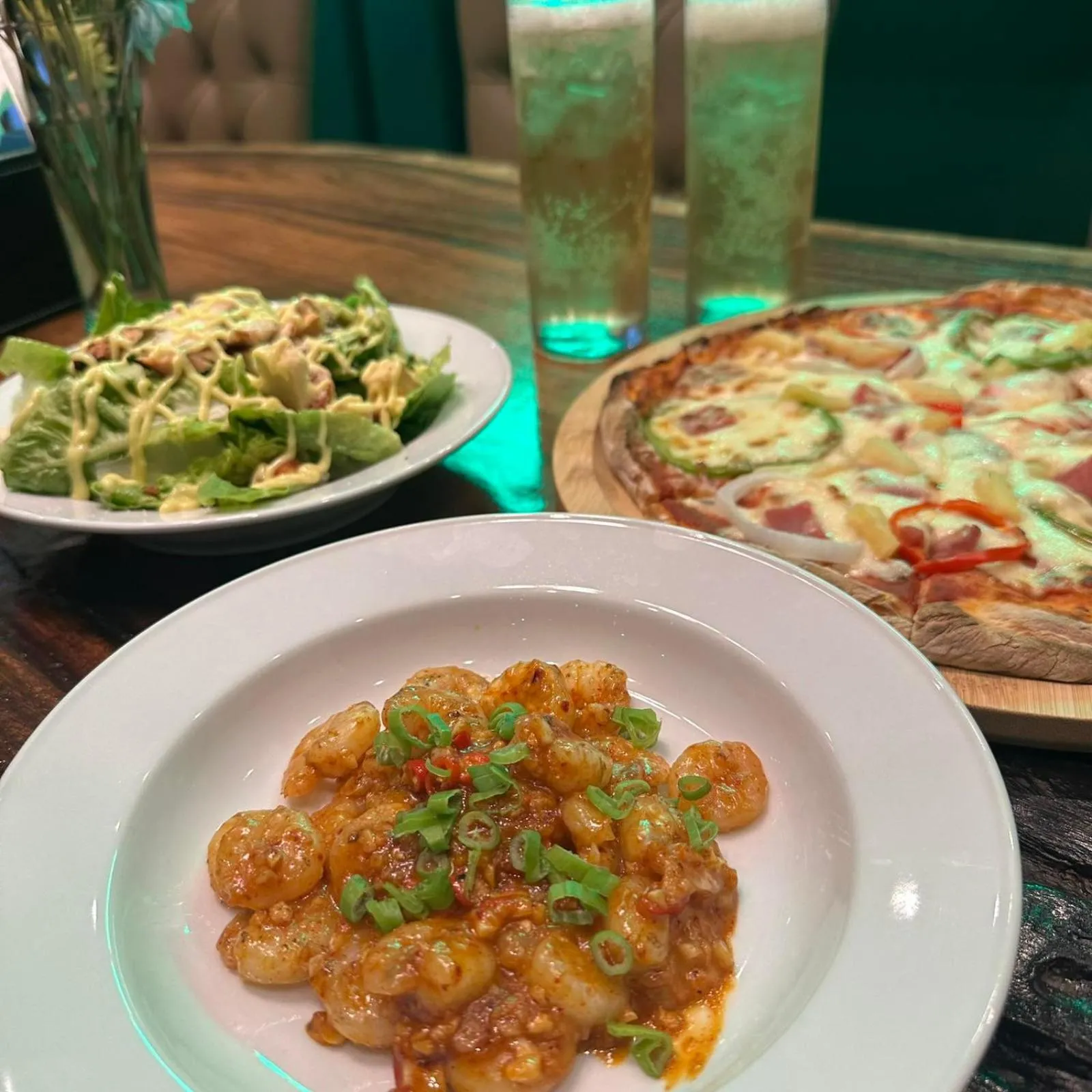 Restaurant/places to eat in The Clover Hotel Angeles City