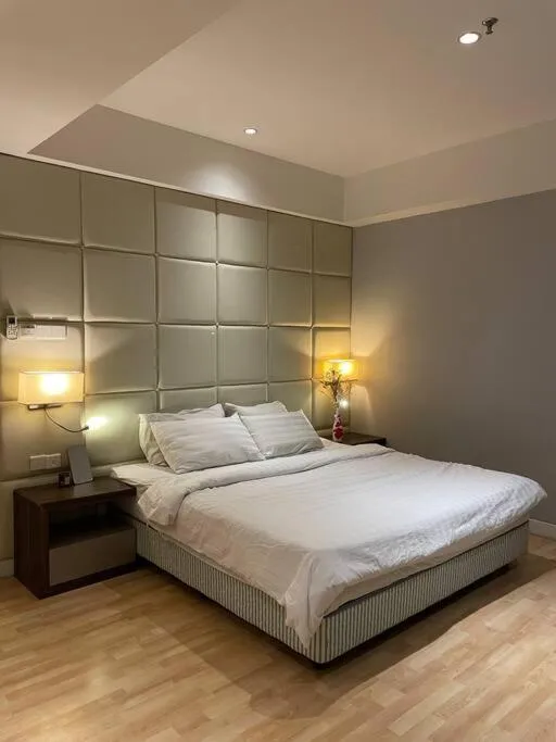 Bed in D’ Majestic Place by Bimbee