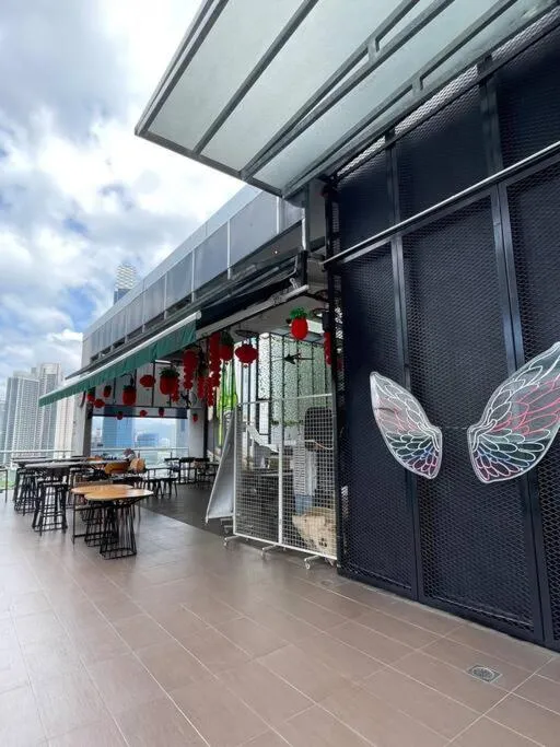 Restaurant/places to eat in D’ Majestic Place by Bimbee