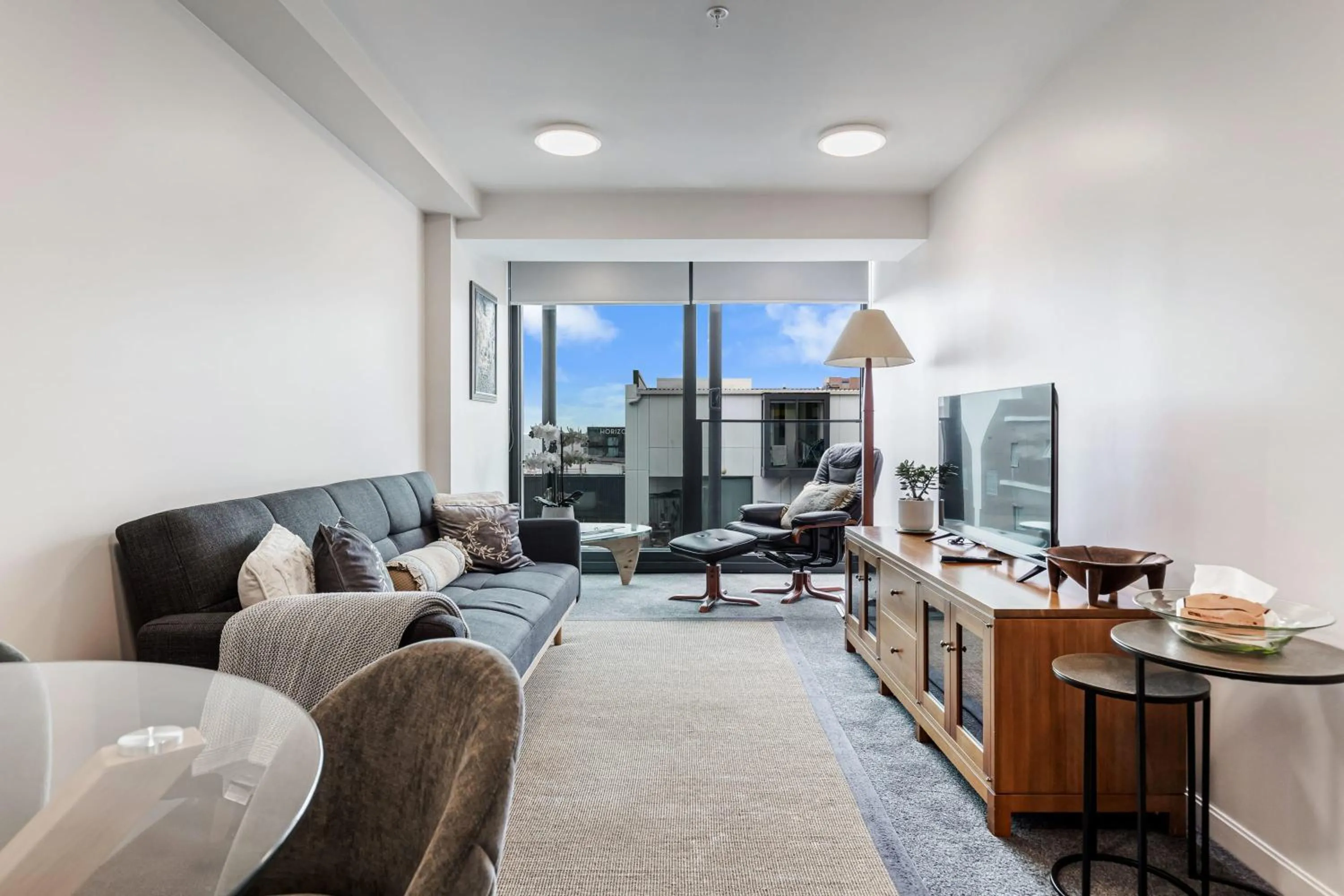 Zodiak Stays Cozy CBD 2BR Near Top Dining Spots