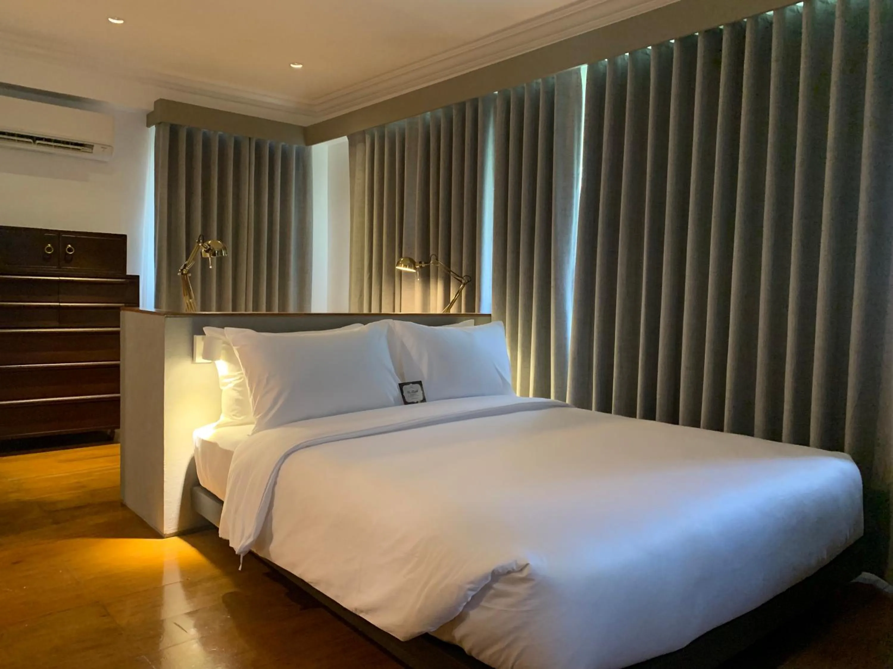The Henry Suites MiraNila Quezon City