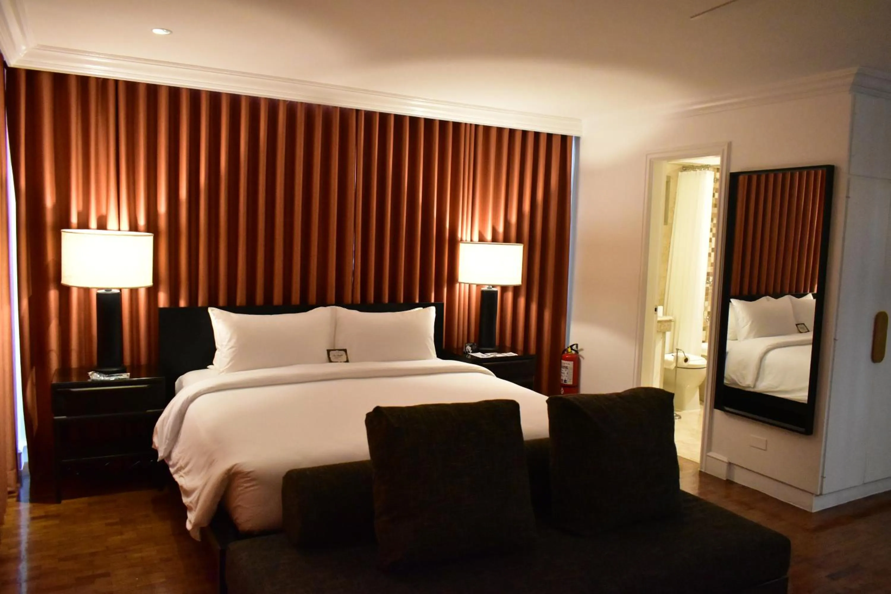 The Henry Suites MiraNila Quezon City