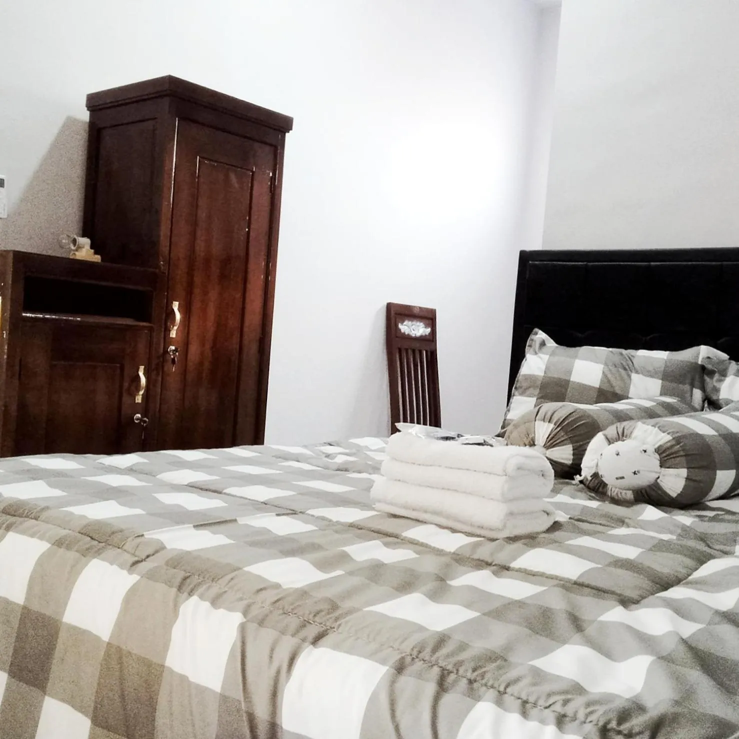 Bed in Liefly Prambanan Villa