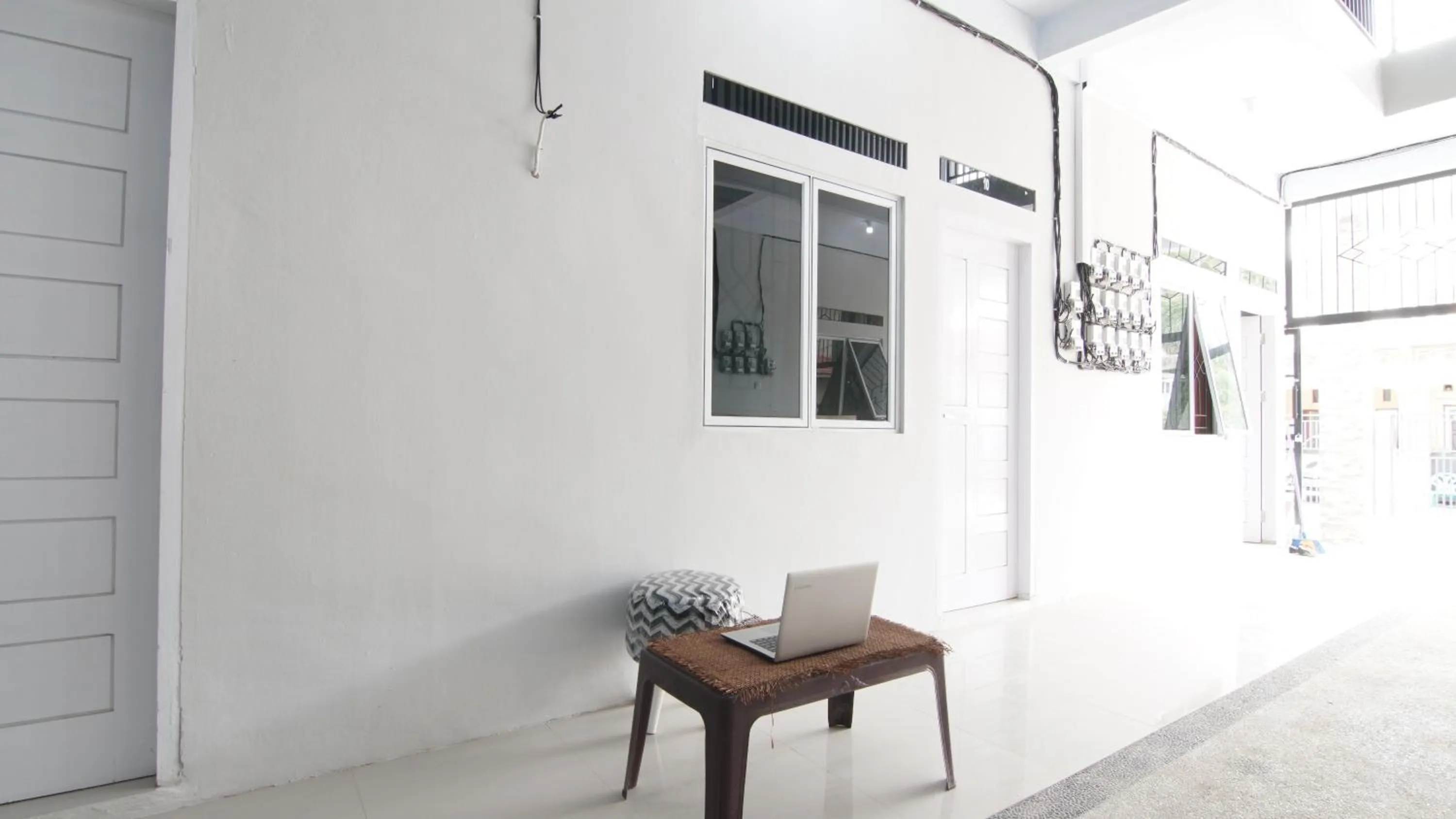 Lobby or reception in Hotel O Pondok Ibu SyariahNearEco Edu Park