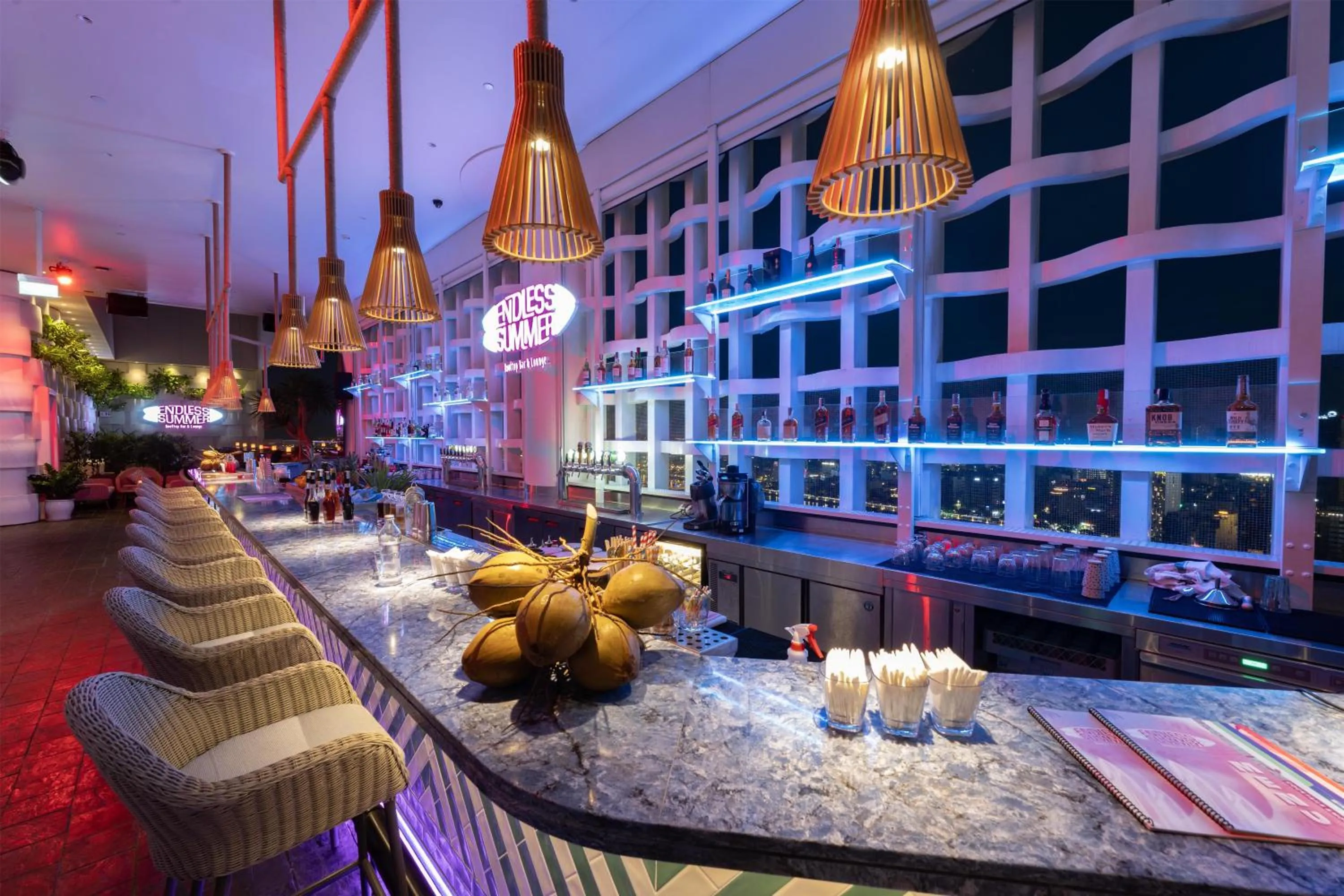 Lounge or bar in Wink Can Tho Centre, Unscripted by Hyatt - 24 Hours stay