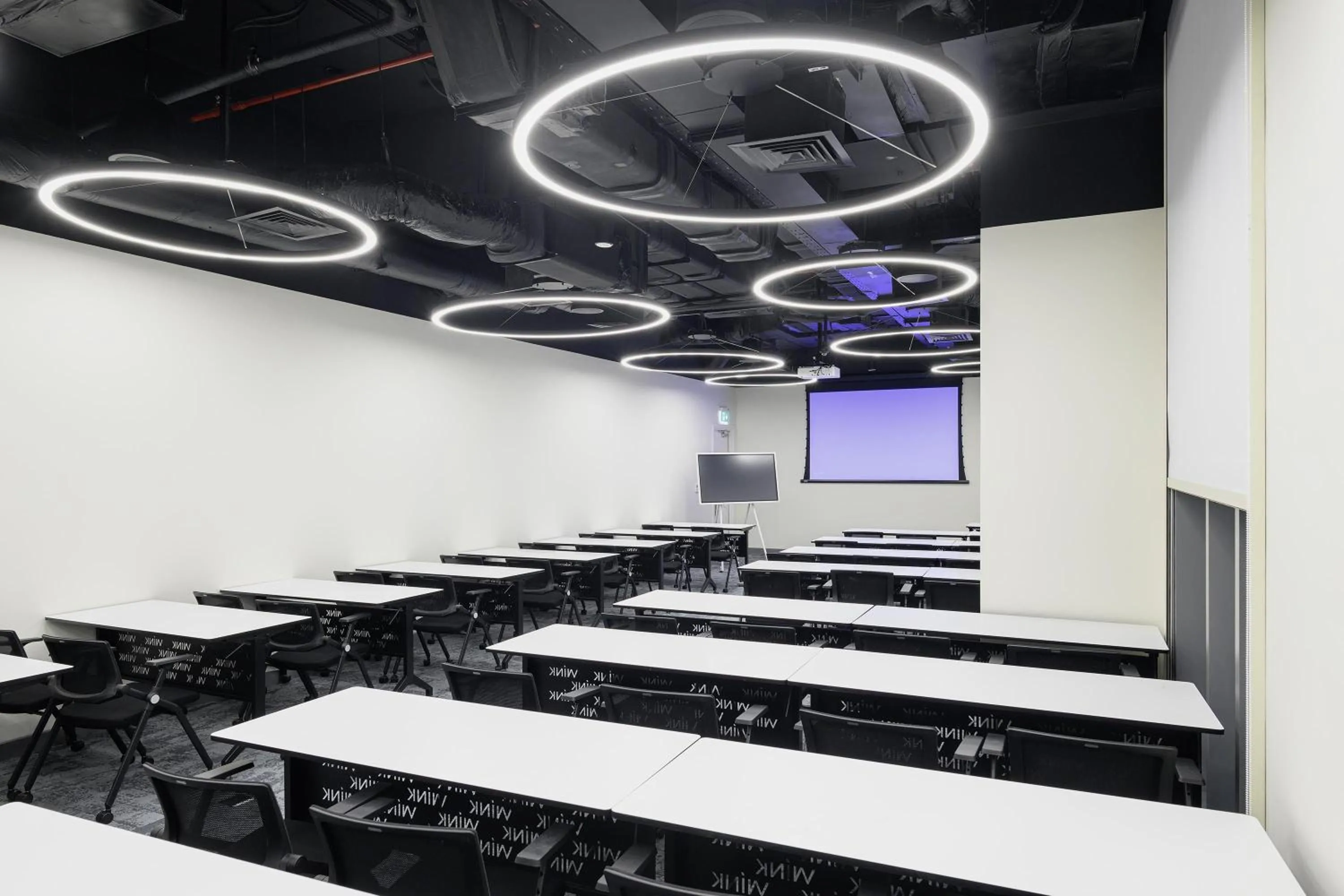 Meeting/conference room in Wink Can Tho Centre, Unscripted by Hyatt - 24 Hours stay