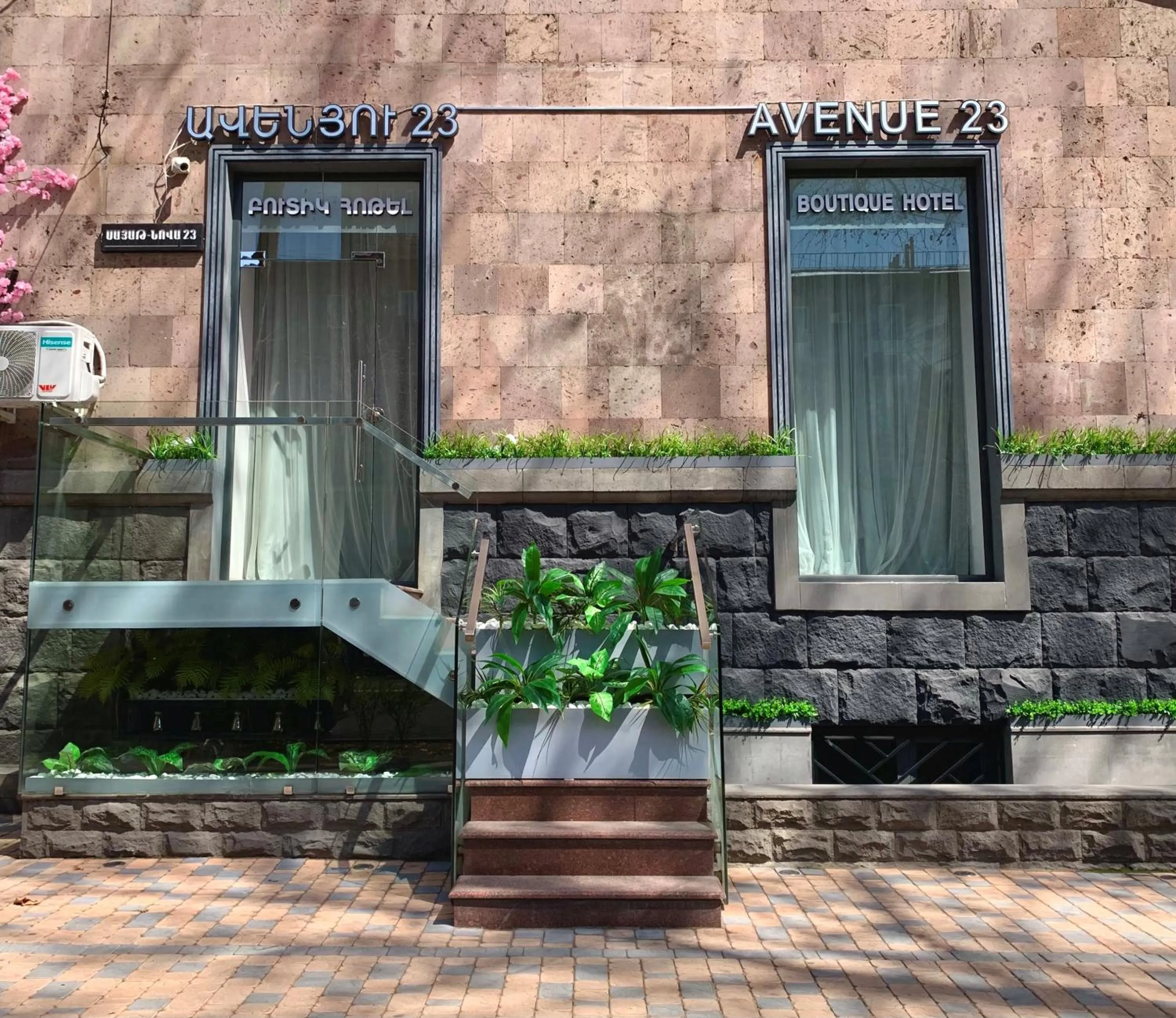 Property building in Avenue 23 Boutique Hotel