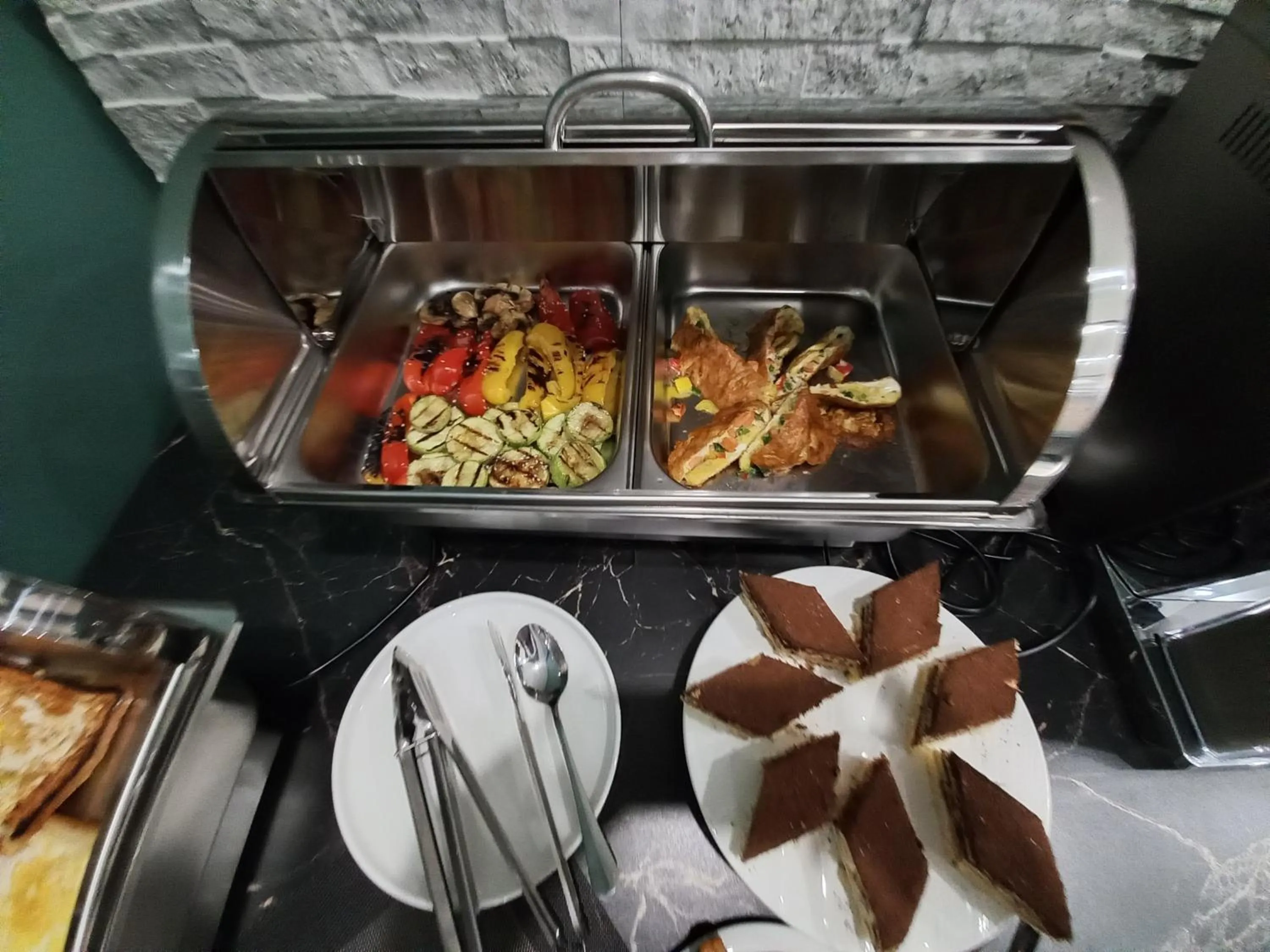 Breakfast in Avenue 23 Boutique Hotel