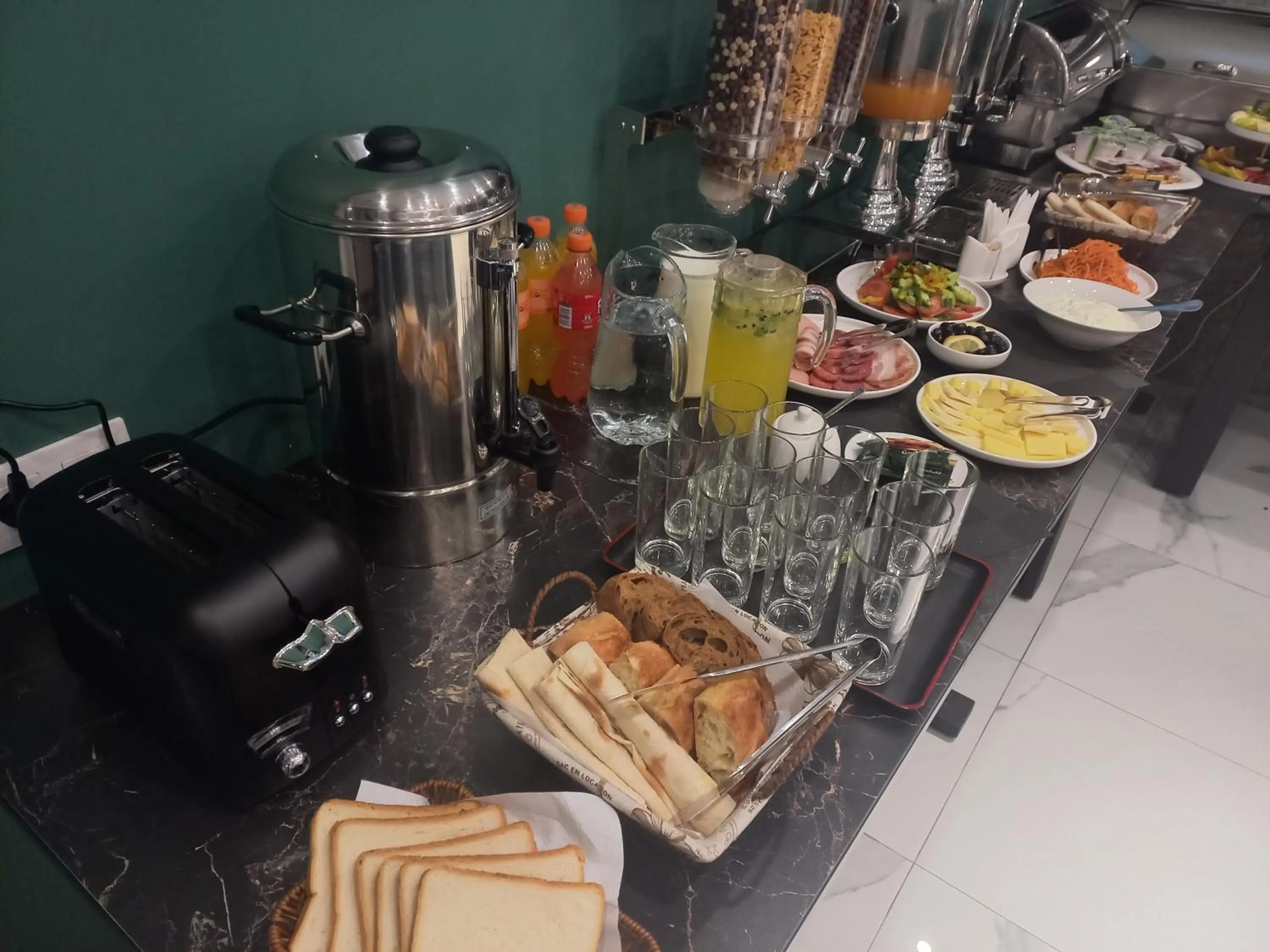 Breakfast in Avenue 23 Boutique Hotel