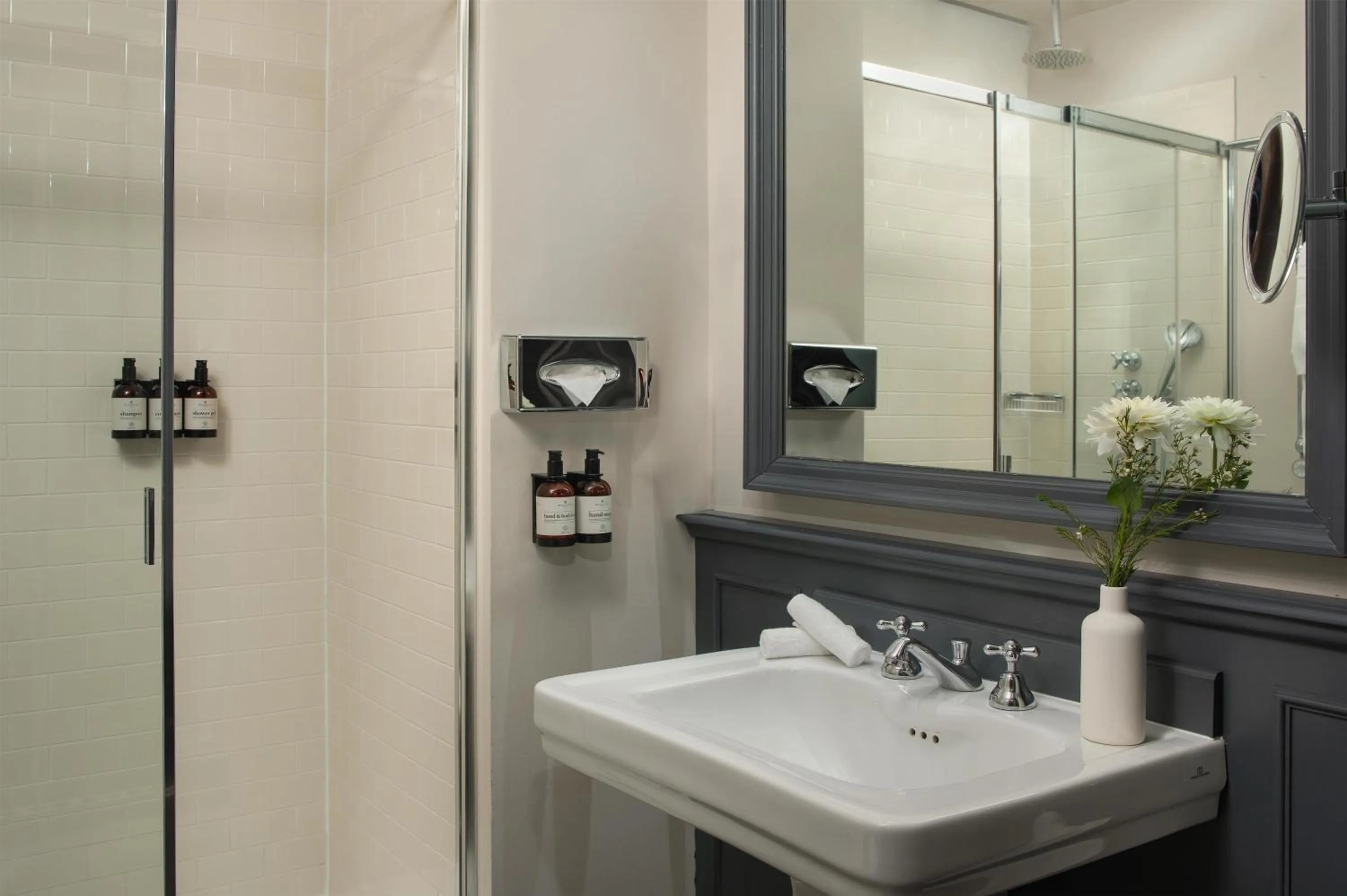 Bathroom in NH Collection Torino Piazza Carlina