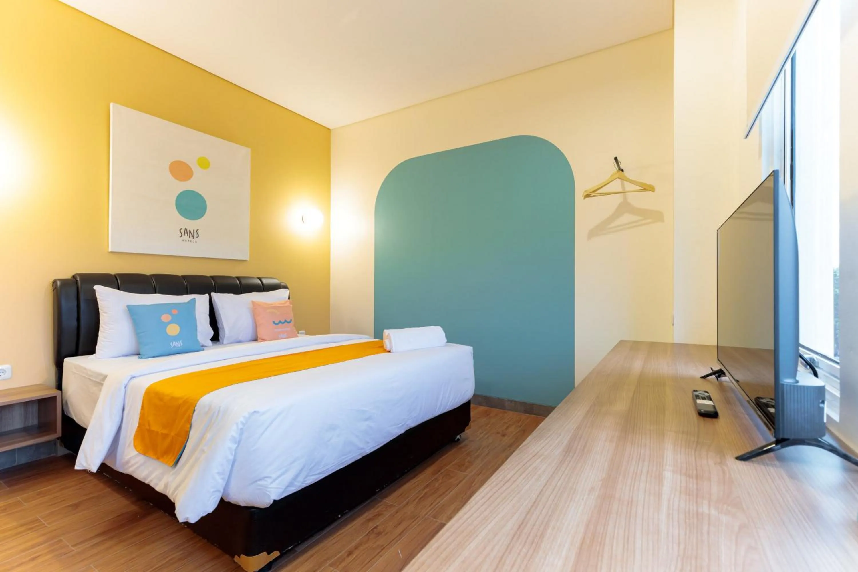 Bed in Sans Hotel Kelapa Gading Jakarta