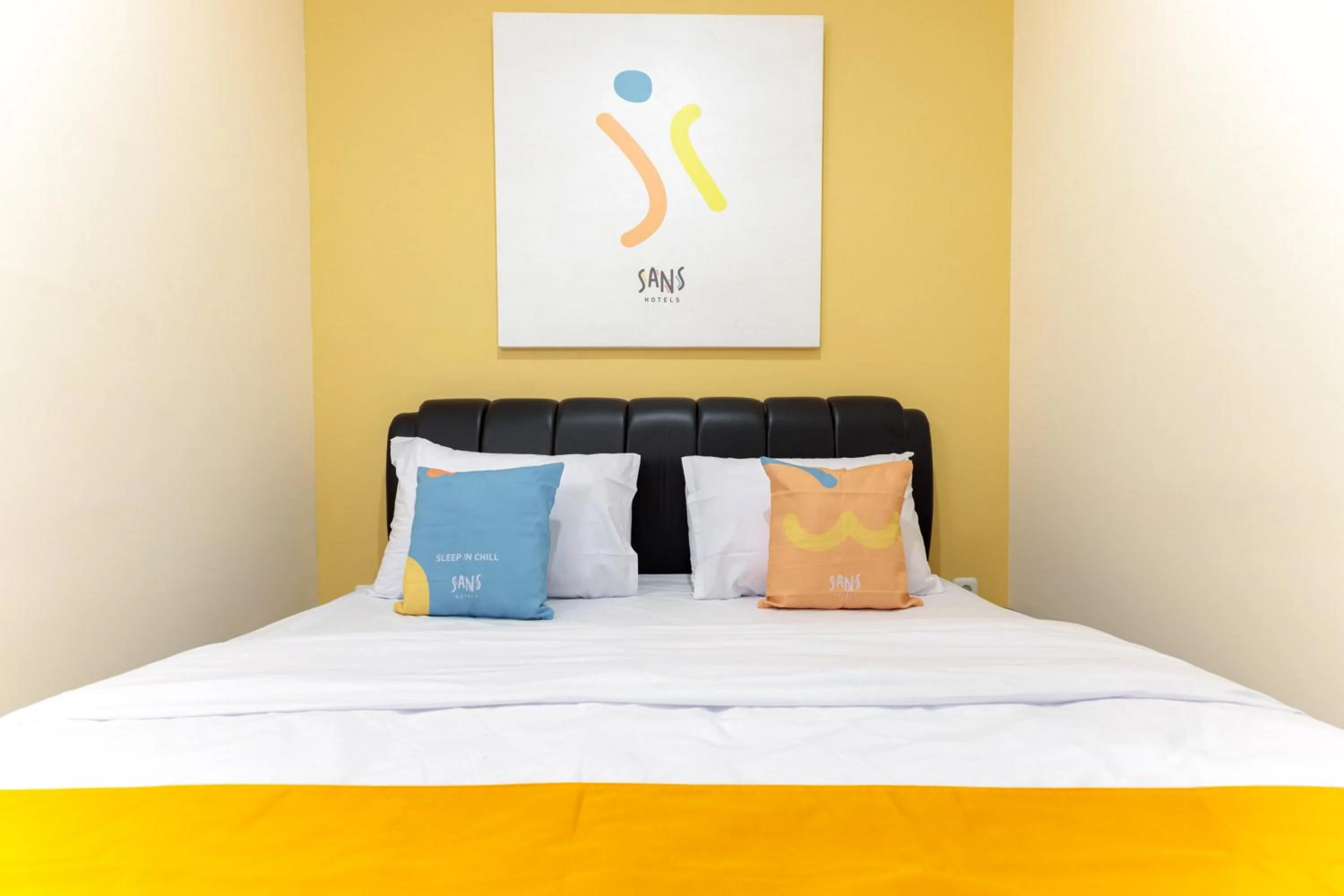 Bed in Sans Hotel Kelapa Gading Jakarta