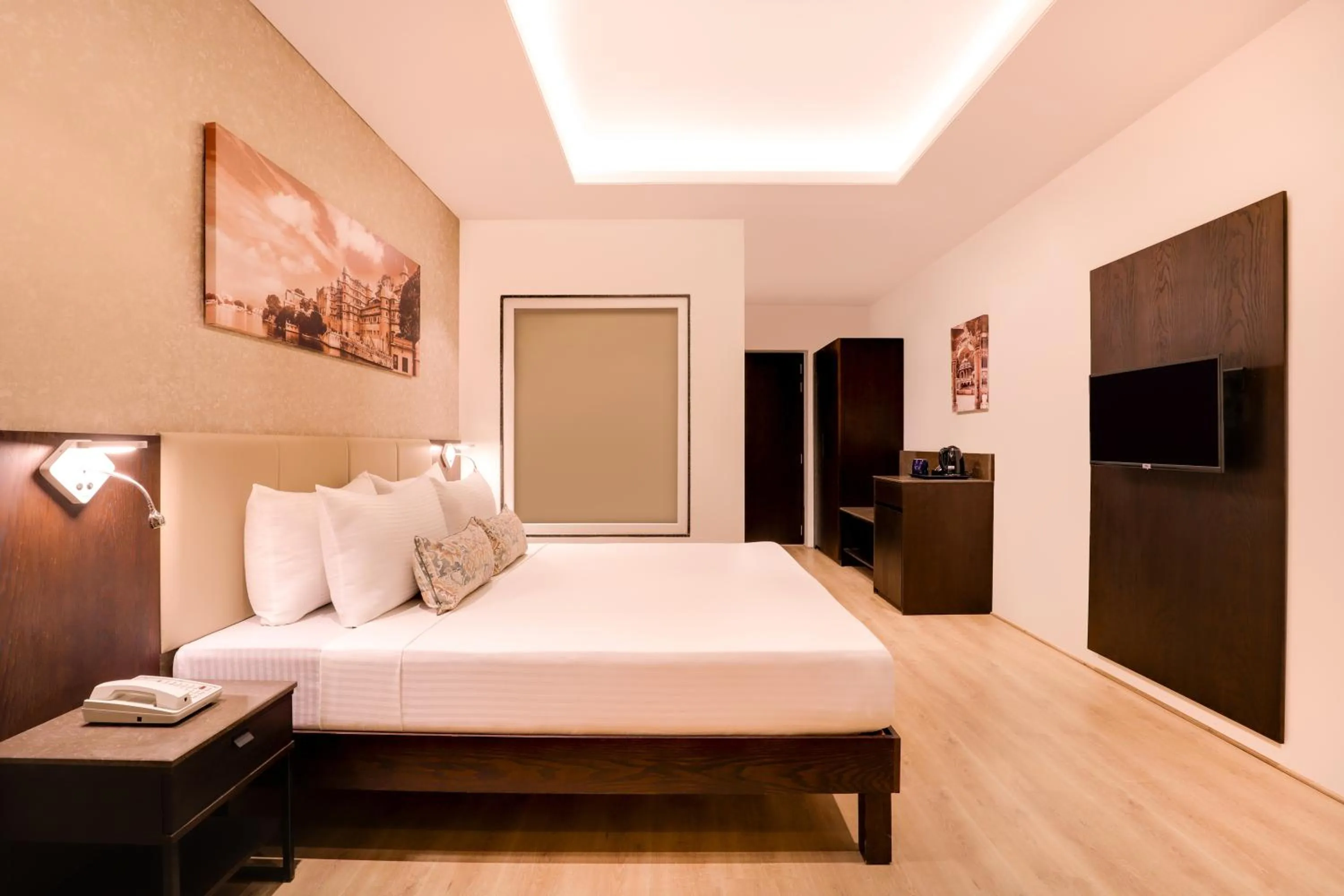 Bed in Keys Select by Lemon Tree Hotels, Udaipur