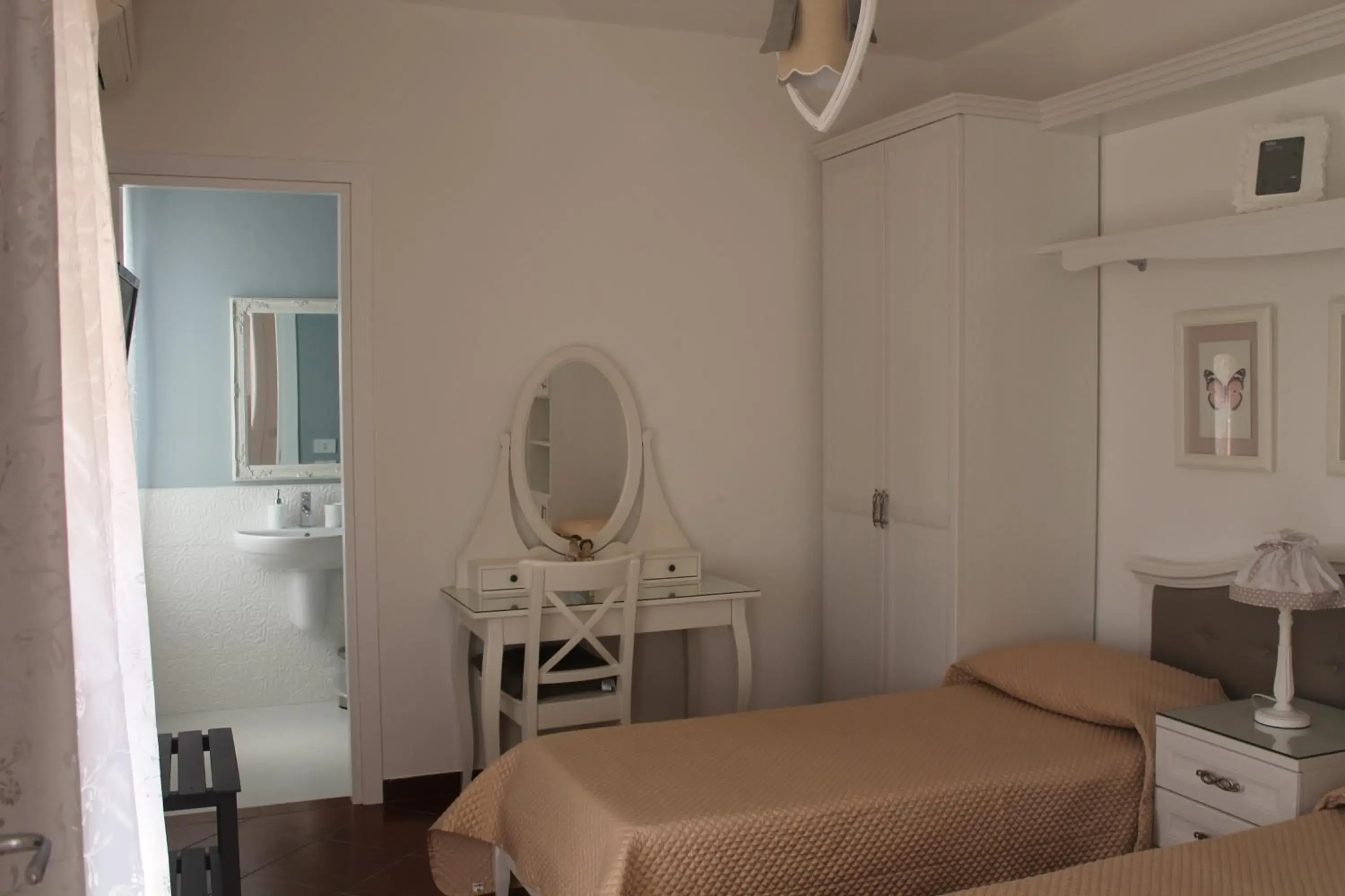 Double or Twin Room with Private Bathroom - single occupancy in B&B Home Sweet Home Rosolini Double or Twin Room with Private Bathroom - single occupancy in B&B Home Sweet Home Rosolini