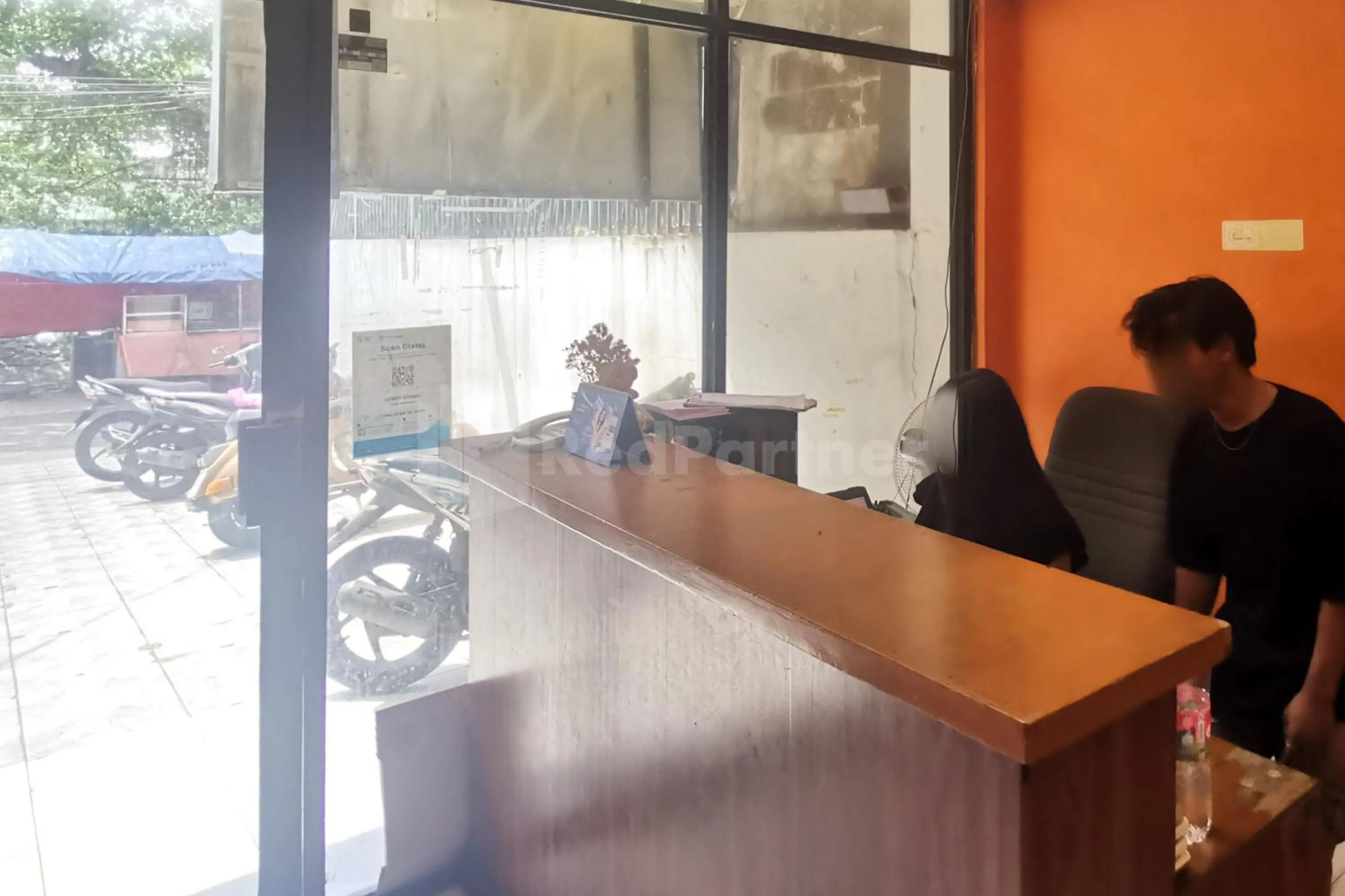 Lobby or reception in Tangki Residence 1 RedPartner