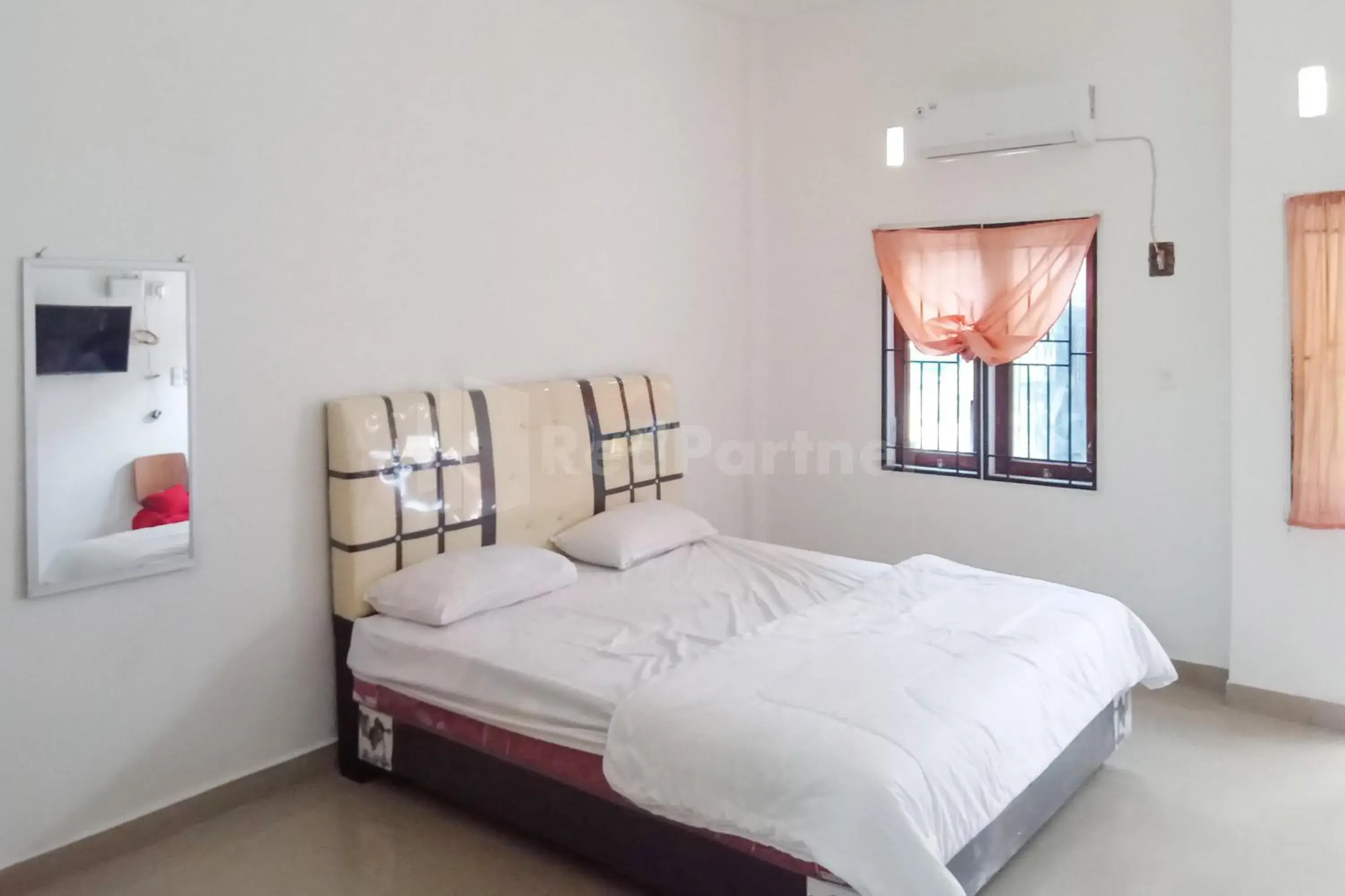 Jaya Kost Siantar RedPartner Jaya Kost Siantar RedPartner