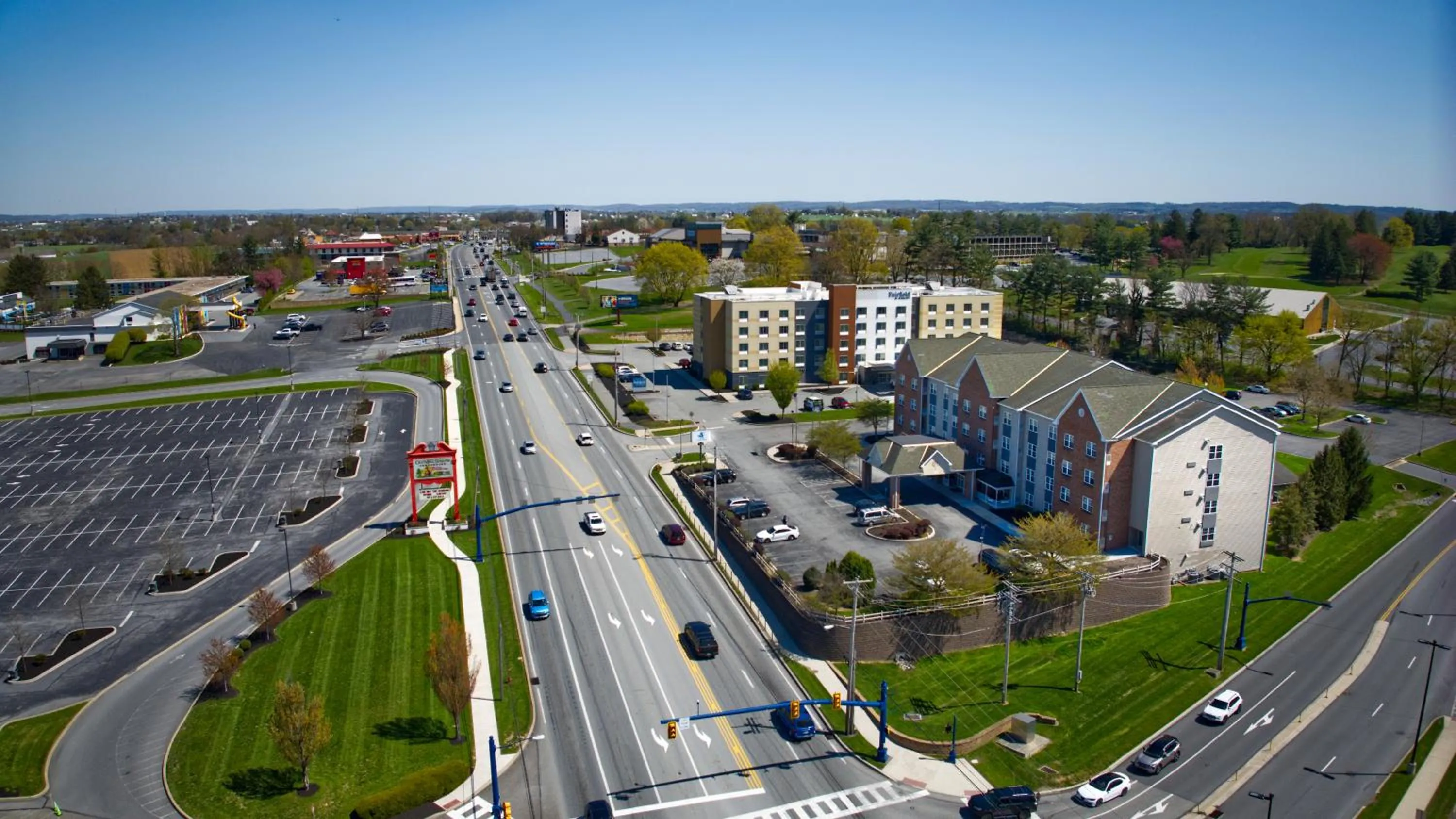 Property building in Parkview Inn & Suites, Lancaster Amish Country, PA